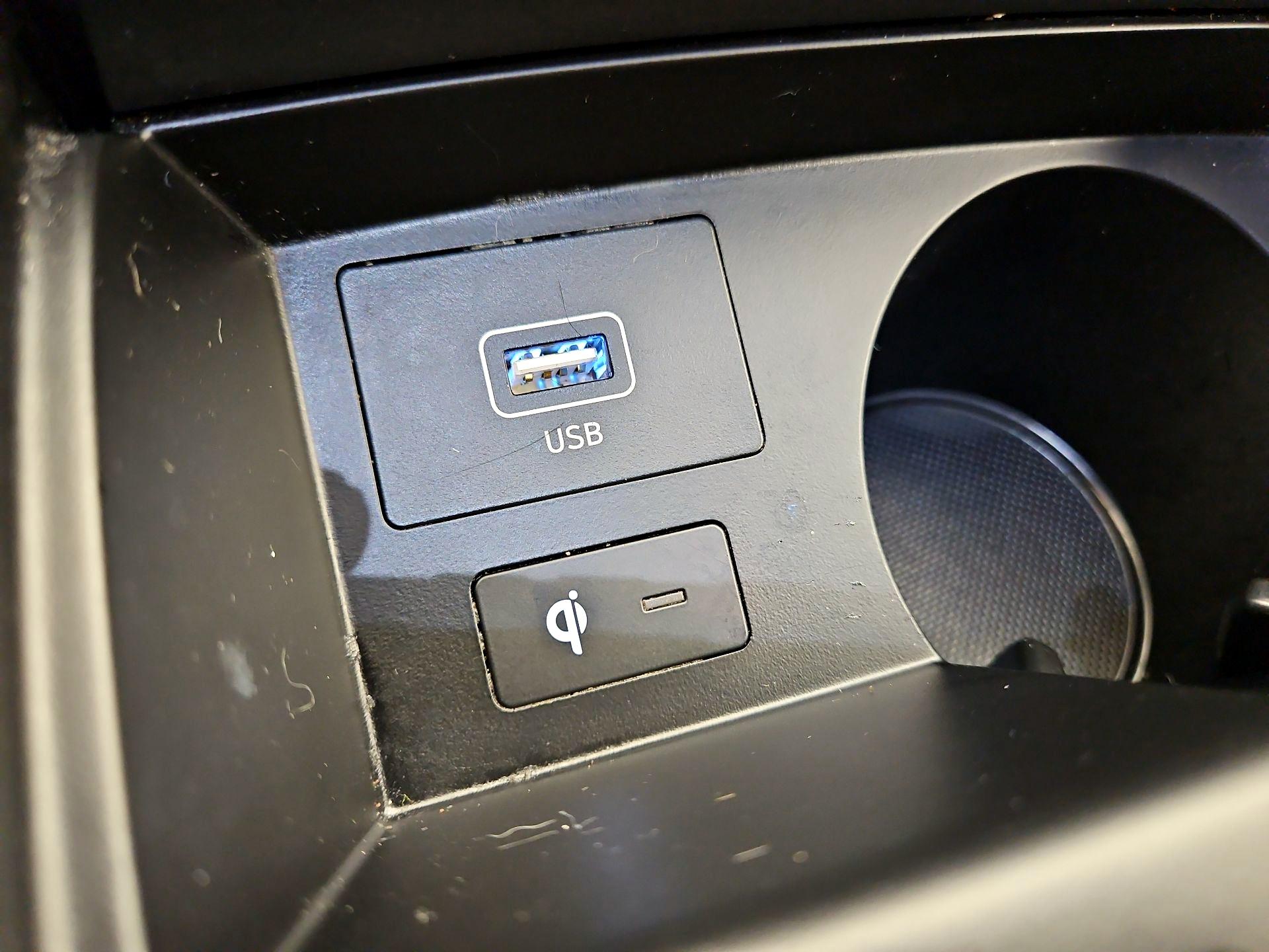 Thumbnail: 2023 Hyundai Santa Fe - 19