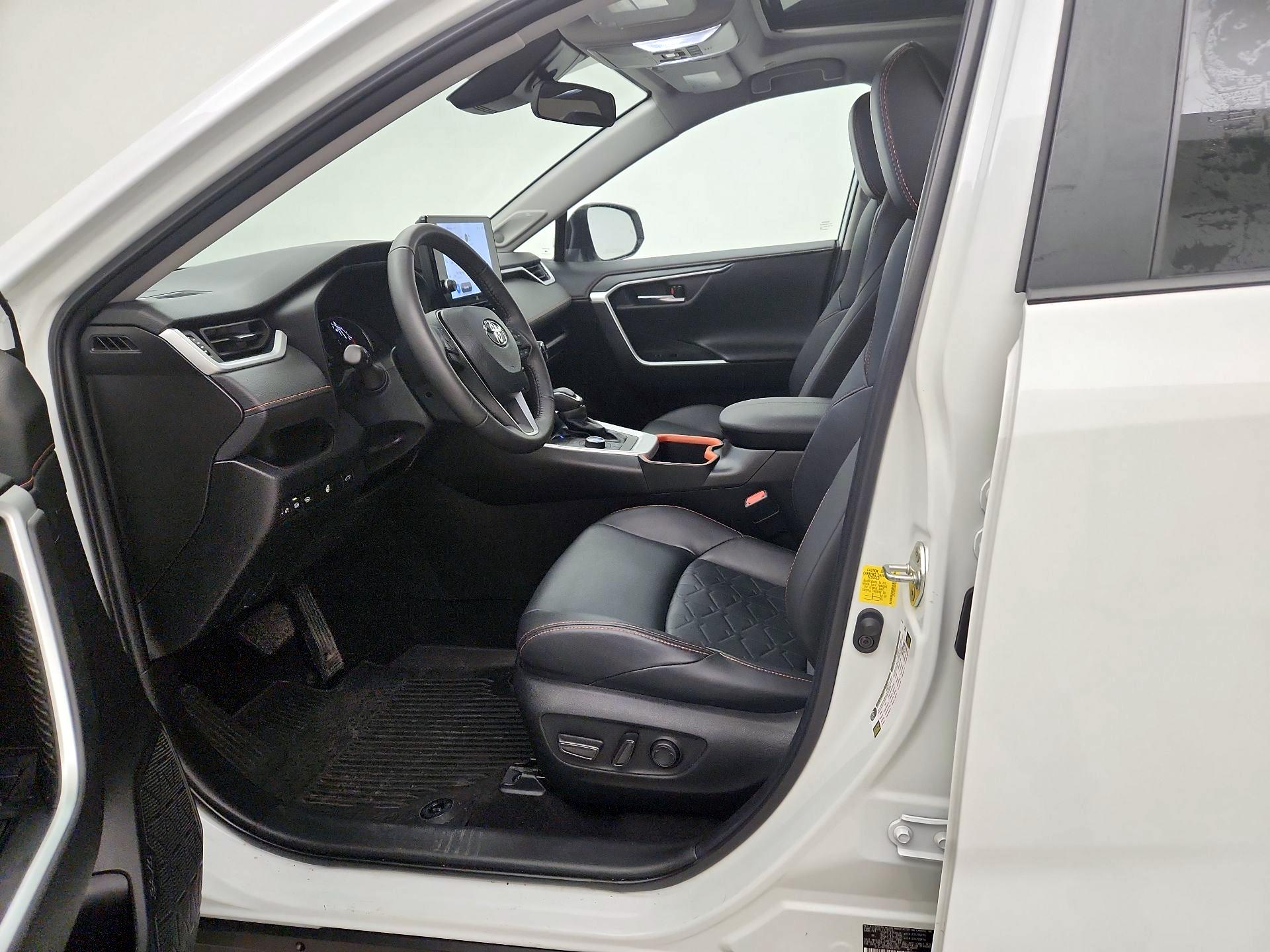 Thumbnail: 2023 Toyota RAV4 - 11