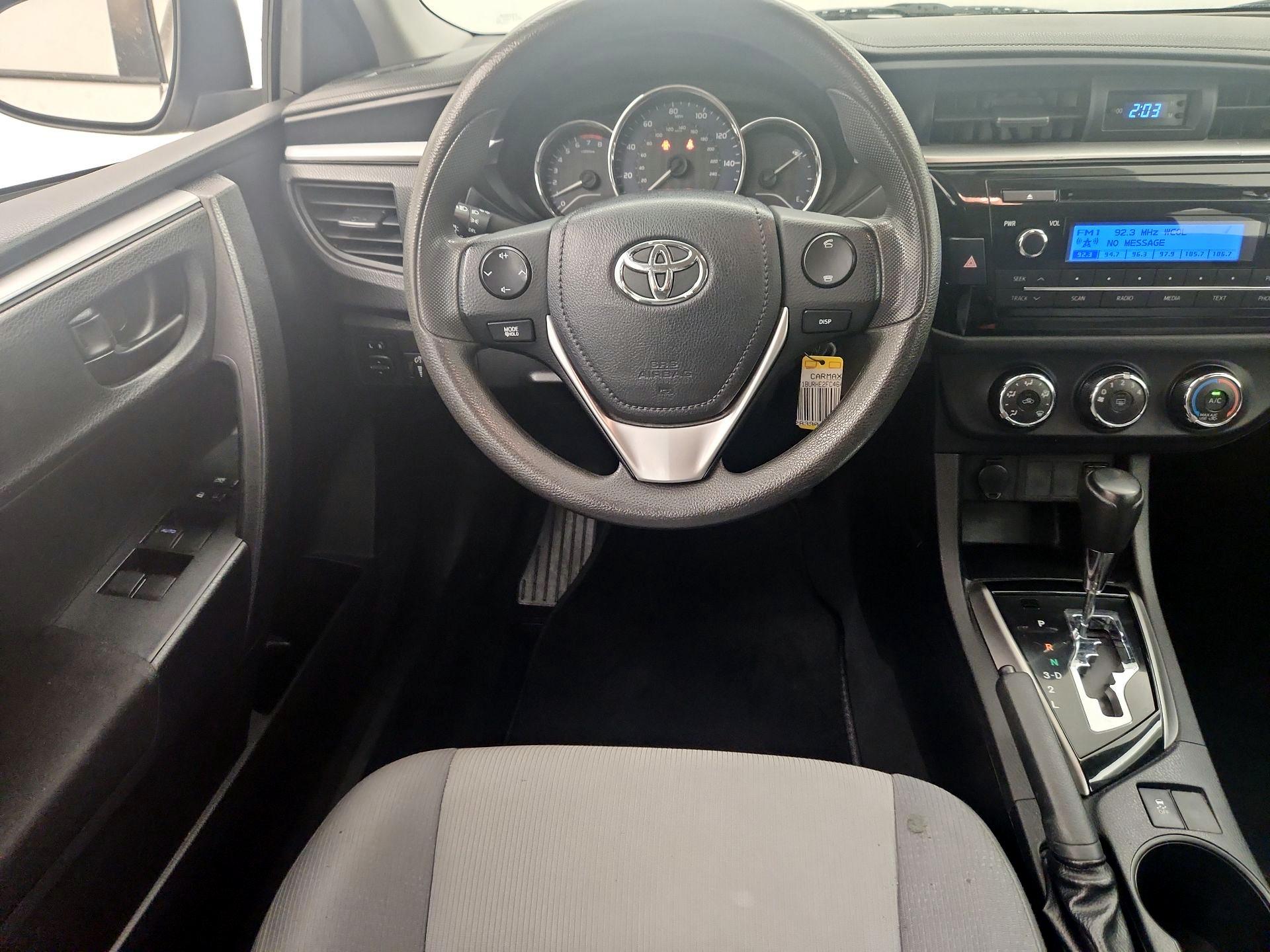 Thumbnail: 2015 Toyota Corolla - 10