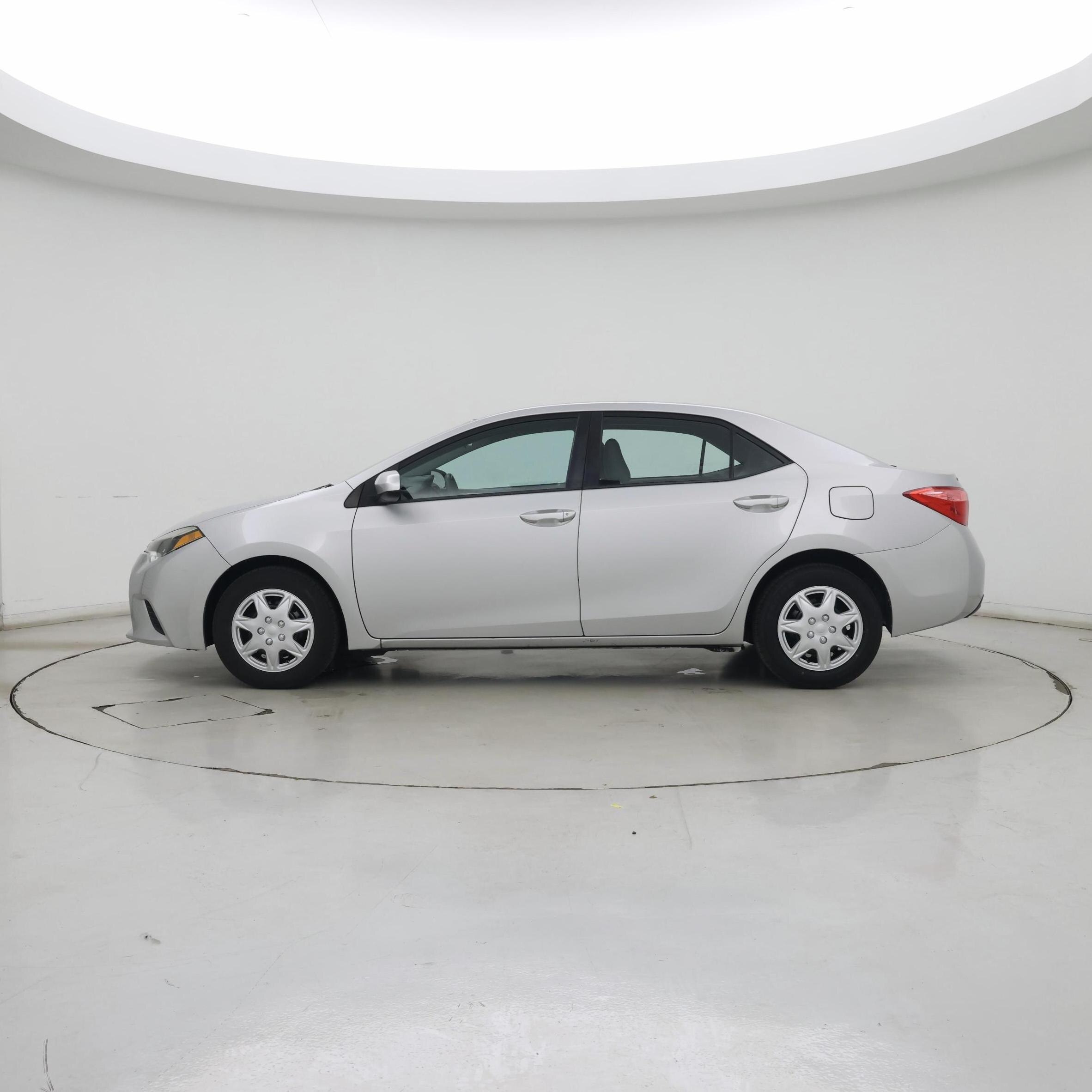 Thumbnail: 2015 Toyota Corolla - 3