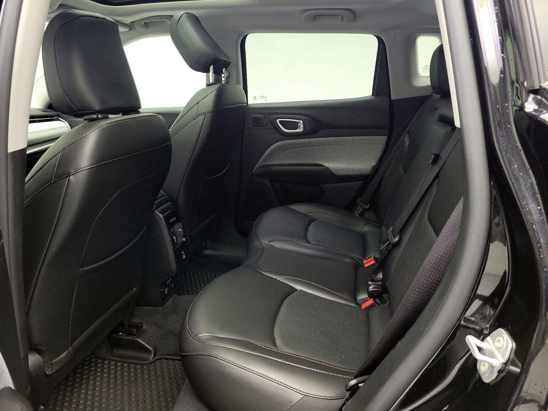 Thumbnail: 2022 Jeep Compass - 20