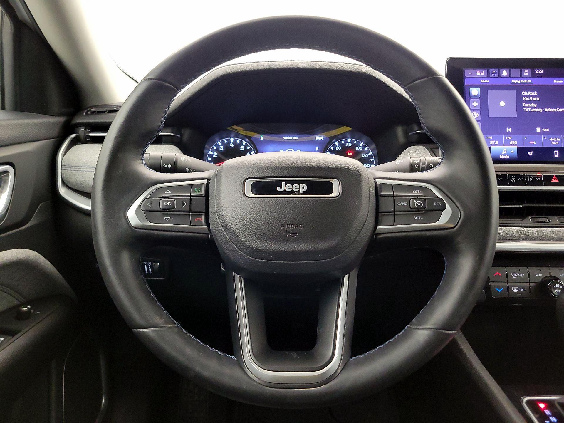 Thumbnail: 2022 Jeep Compass - 10