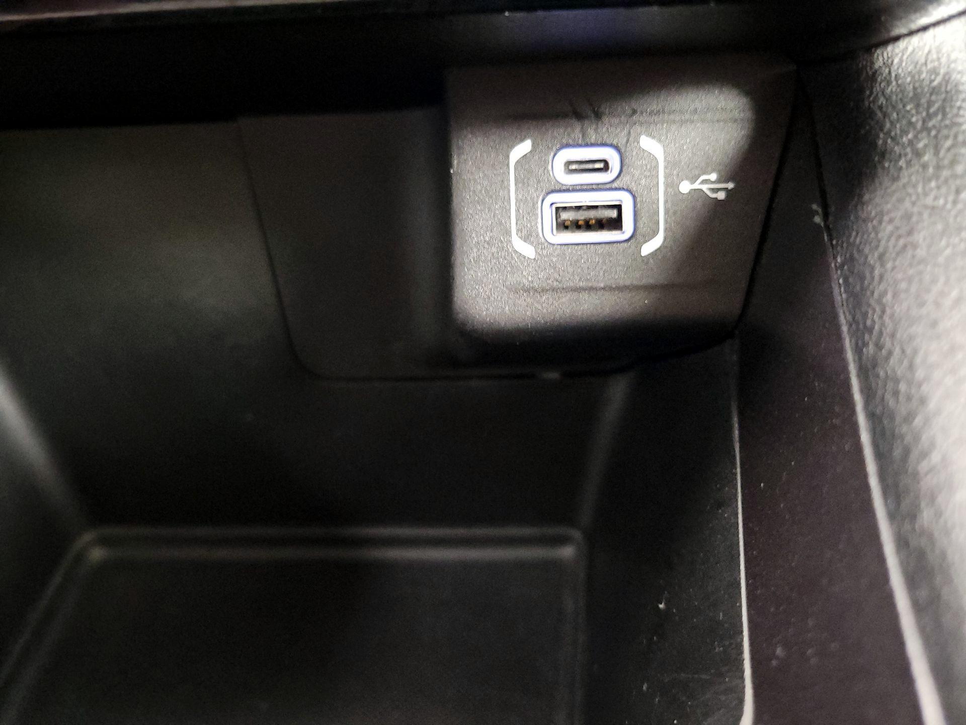 Thumbnail: 2022 Jeep Compass - 18