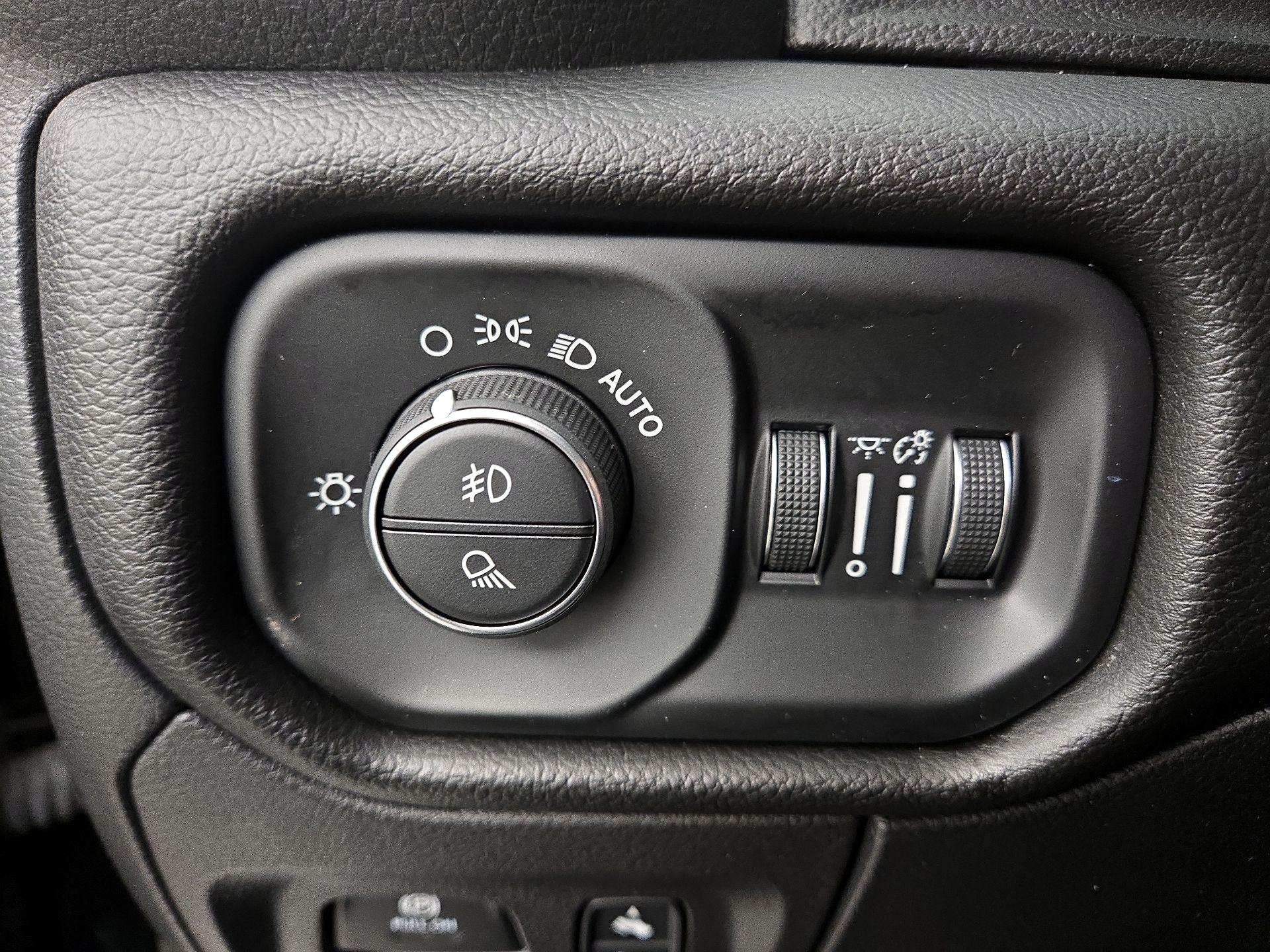 Thumbnail: 2023 RAM 1500 - 13