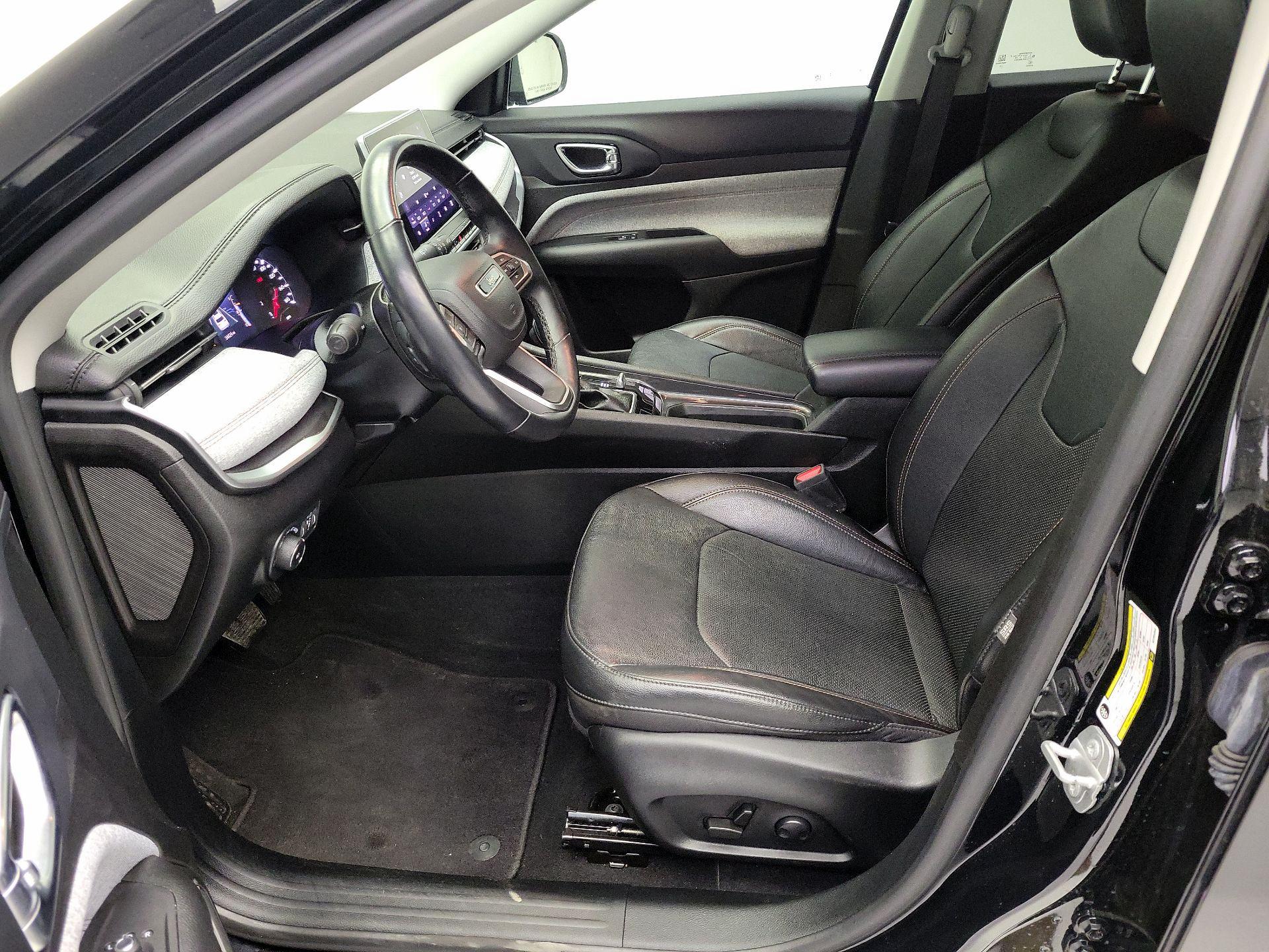 Thumbnail: 2022 Jeep Compass - 11