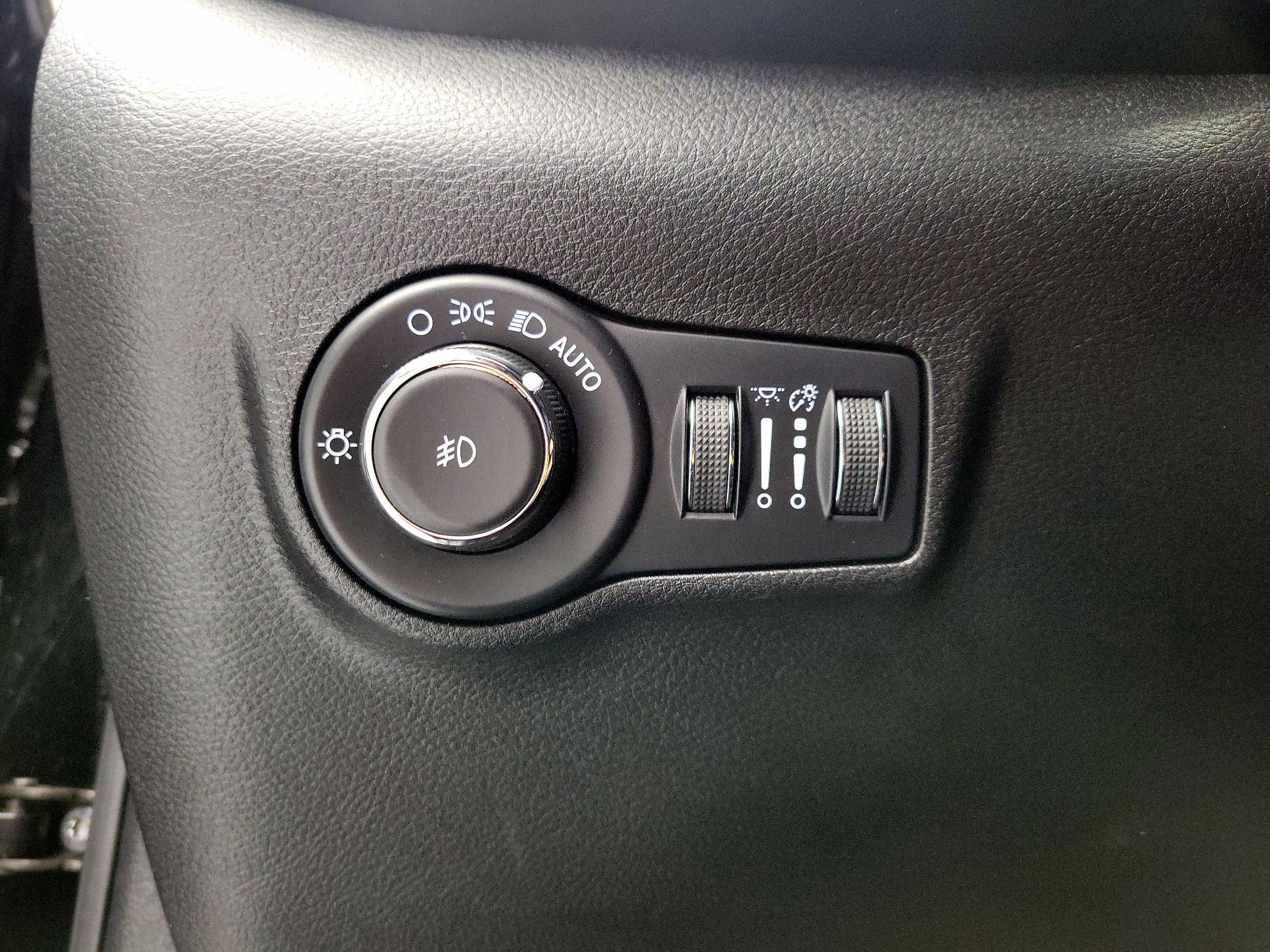 Thumbnail: 2022 Jeep Compass - 13