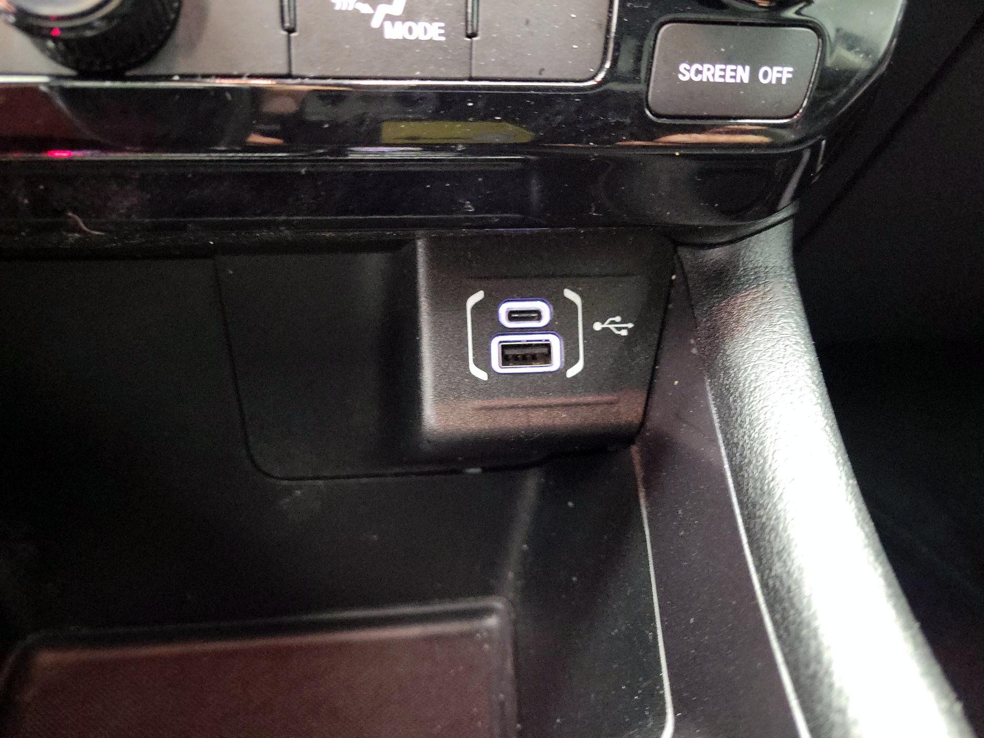 Thumbnail: 2022 Jeep Compass - 18