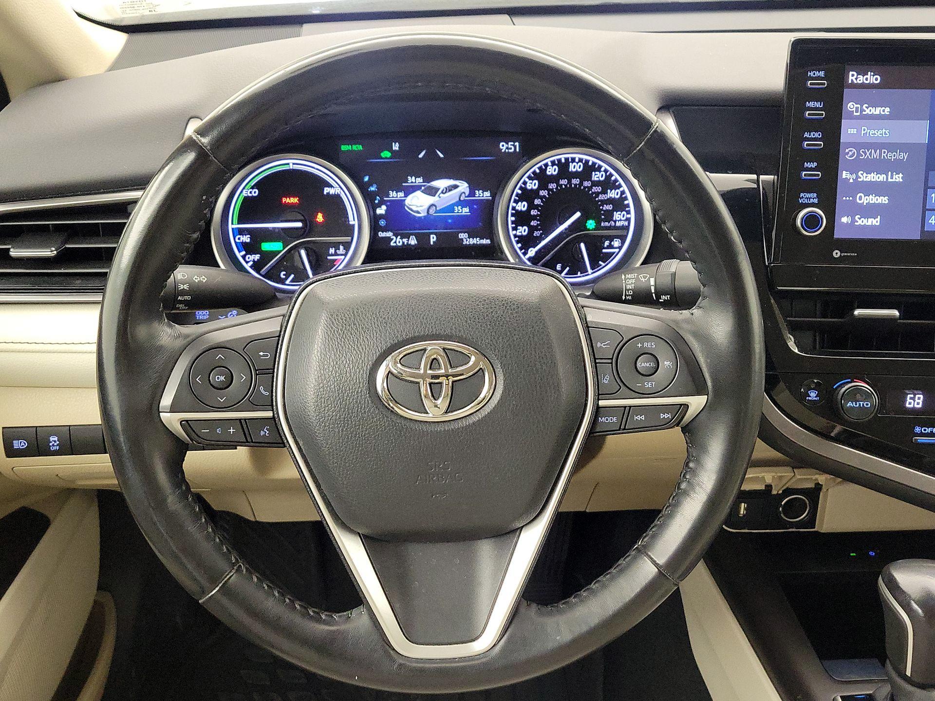 Thumbnail: 2022 Toyota Camry - 10