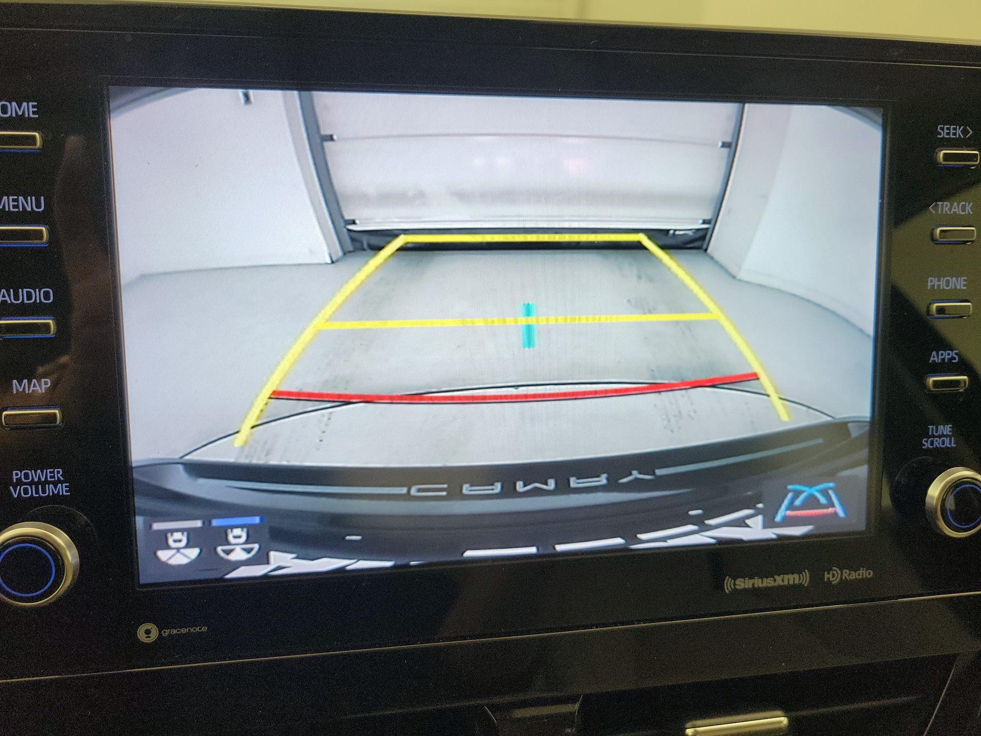 Thumbnail: 2022 Toyota Camry - 14