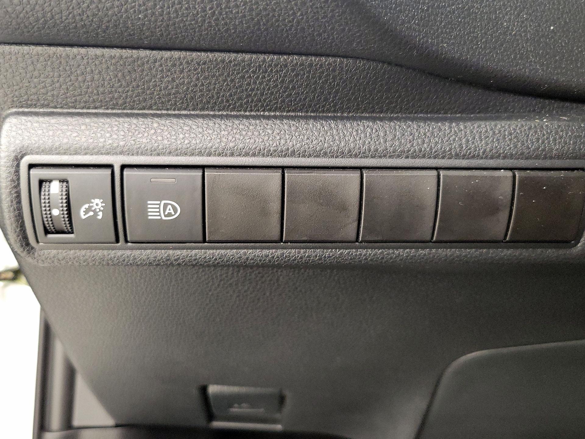 Thumbnail: 2022 Toyota Corolla - 13