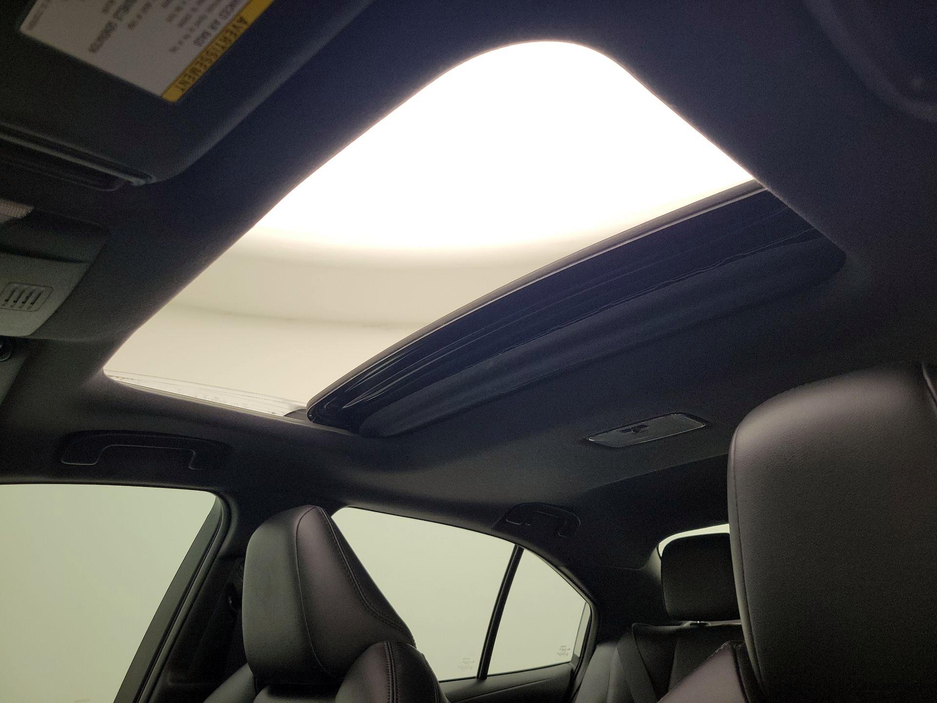 Thumbnail: 2022 Toyota Corolla - 19