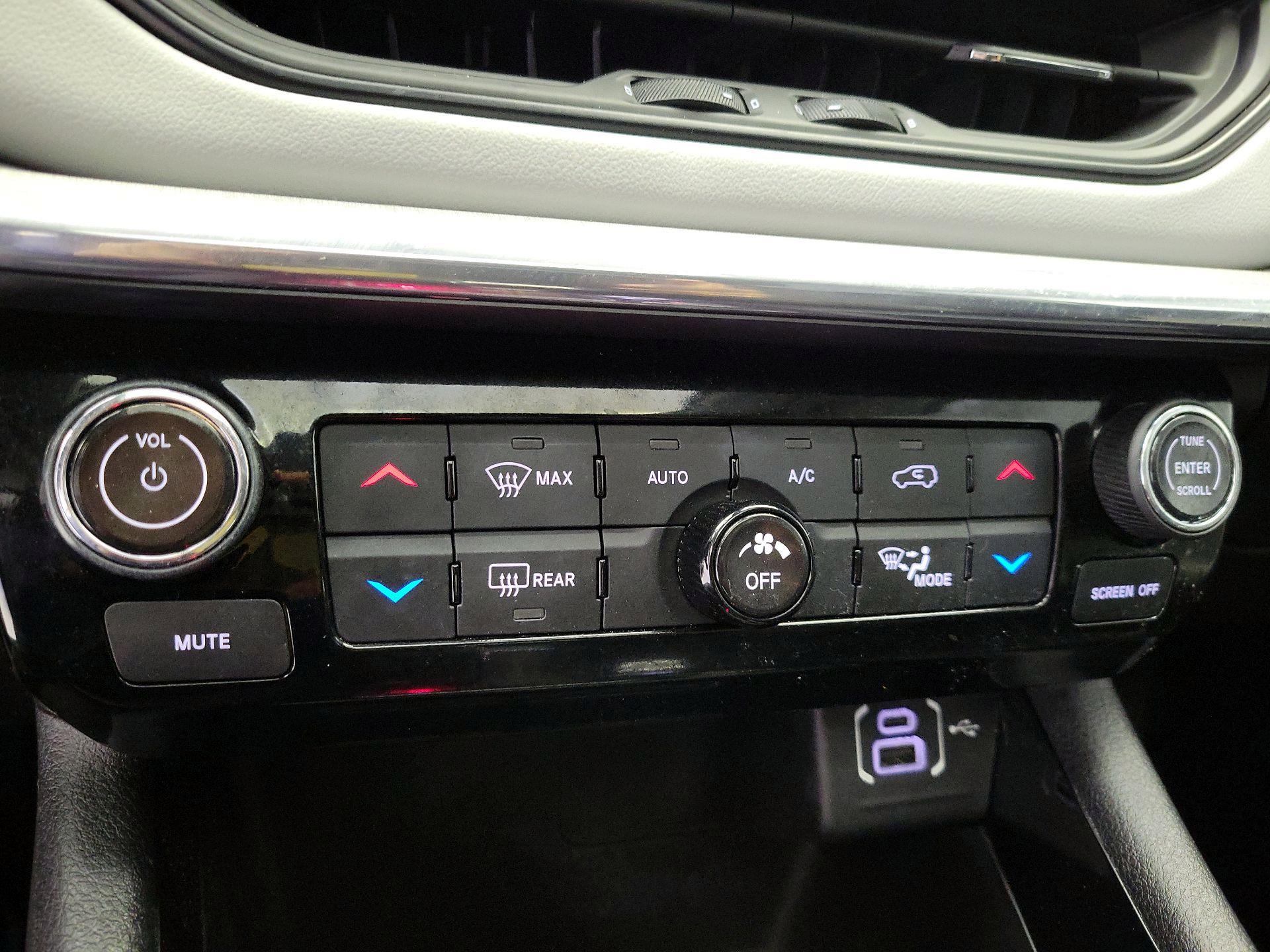 Thumbnail: 2022 Jeep Compass - 15