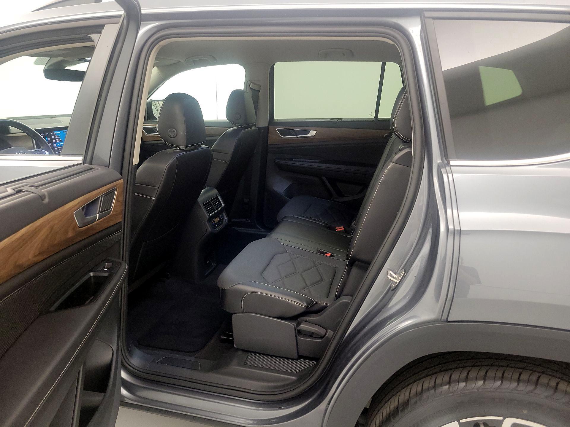 Thumbnail: 2024 Volkswagen Atlas - 19