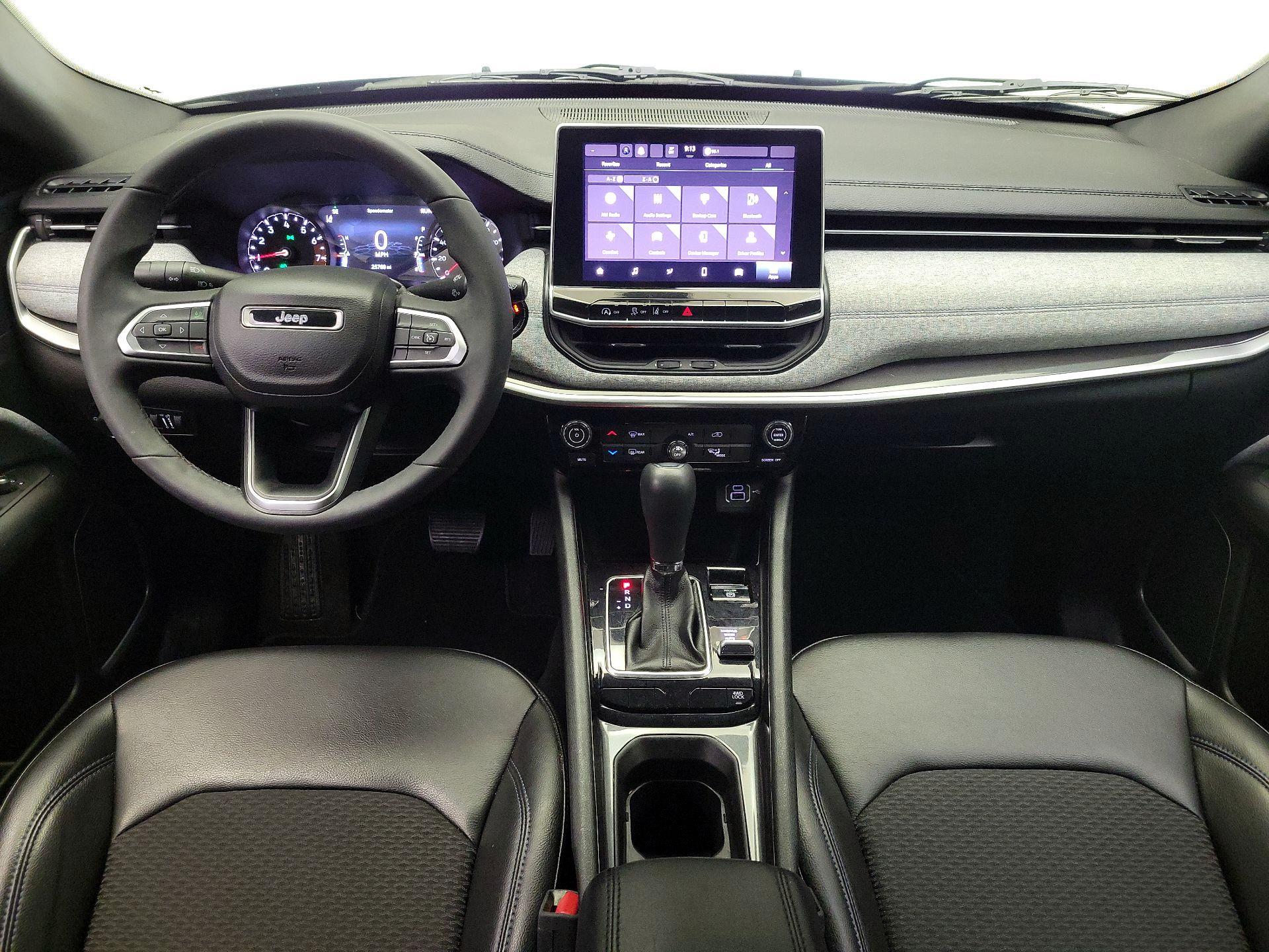 Thumbnail: 2023 Jeep Compass - 9