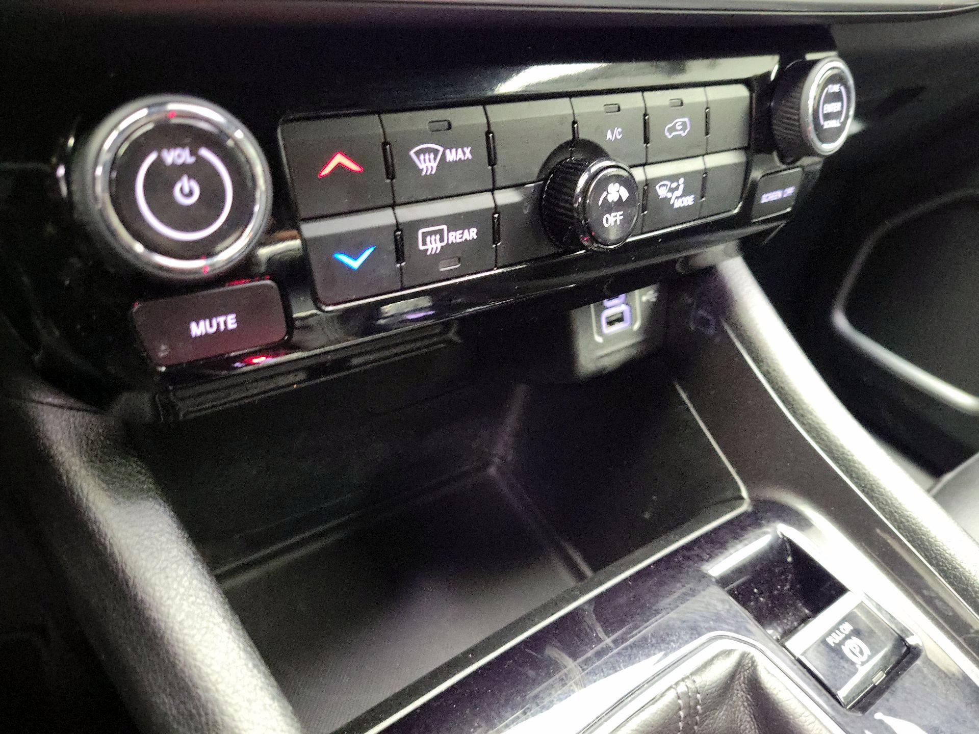 Thumbnail: 2023 Jeep Compass - 16