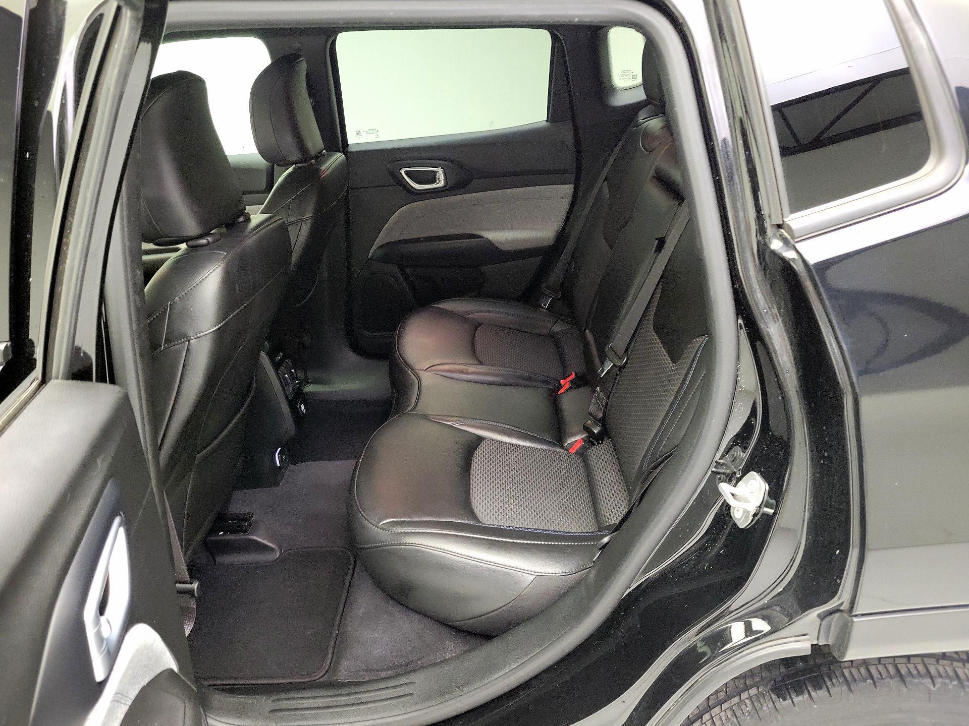 Thumbnail: 2023 Jeep Compass - 19