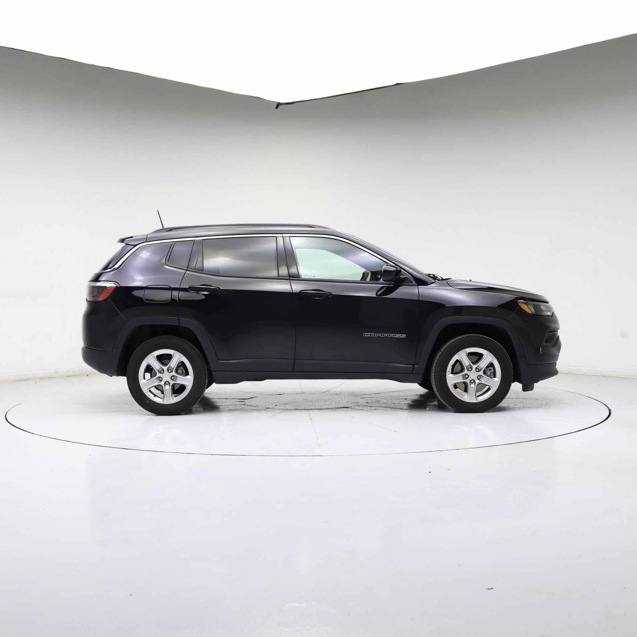 Thumbnail: 2023 Jeep Compass - 3