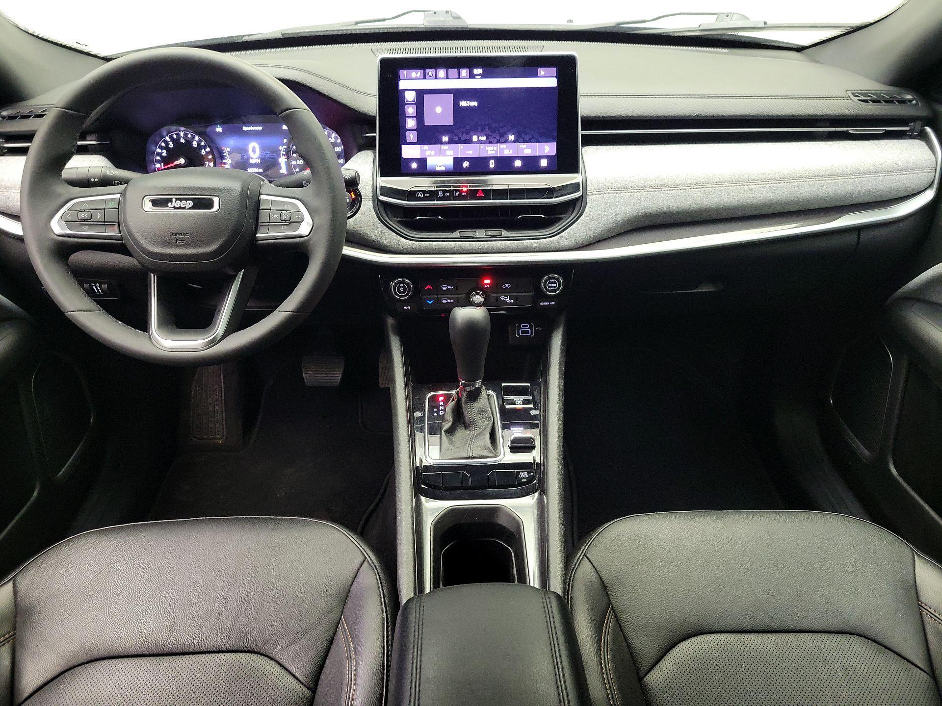 Thumbnail: 2023 Jeep Compass - 9