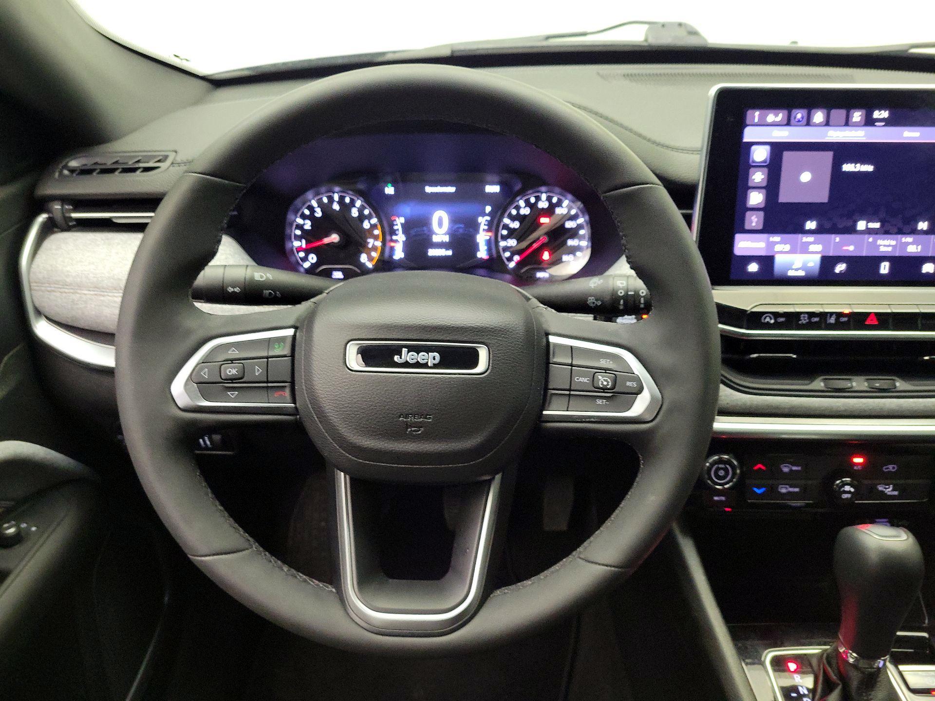 Thumbnail: 2023 Jeep Compass - 10