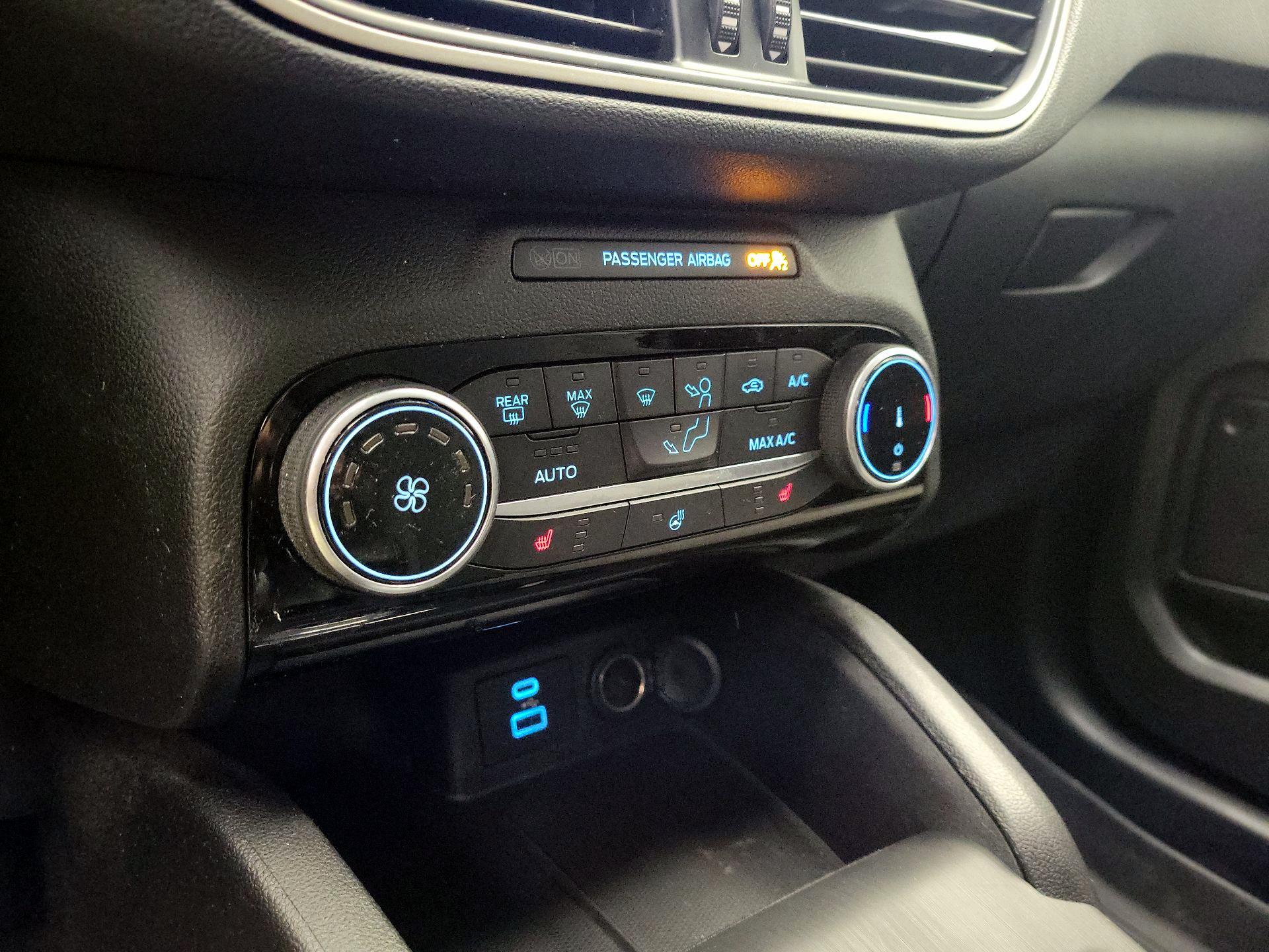 Thumbnail: 2022 Ford Escape - 16