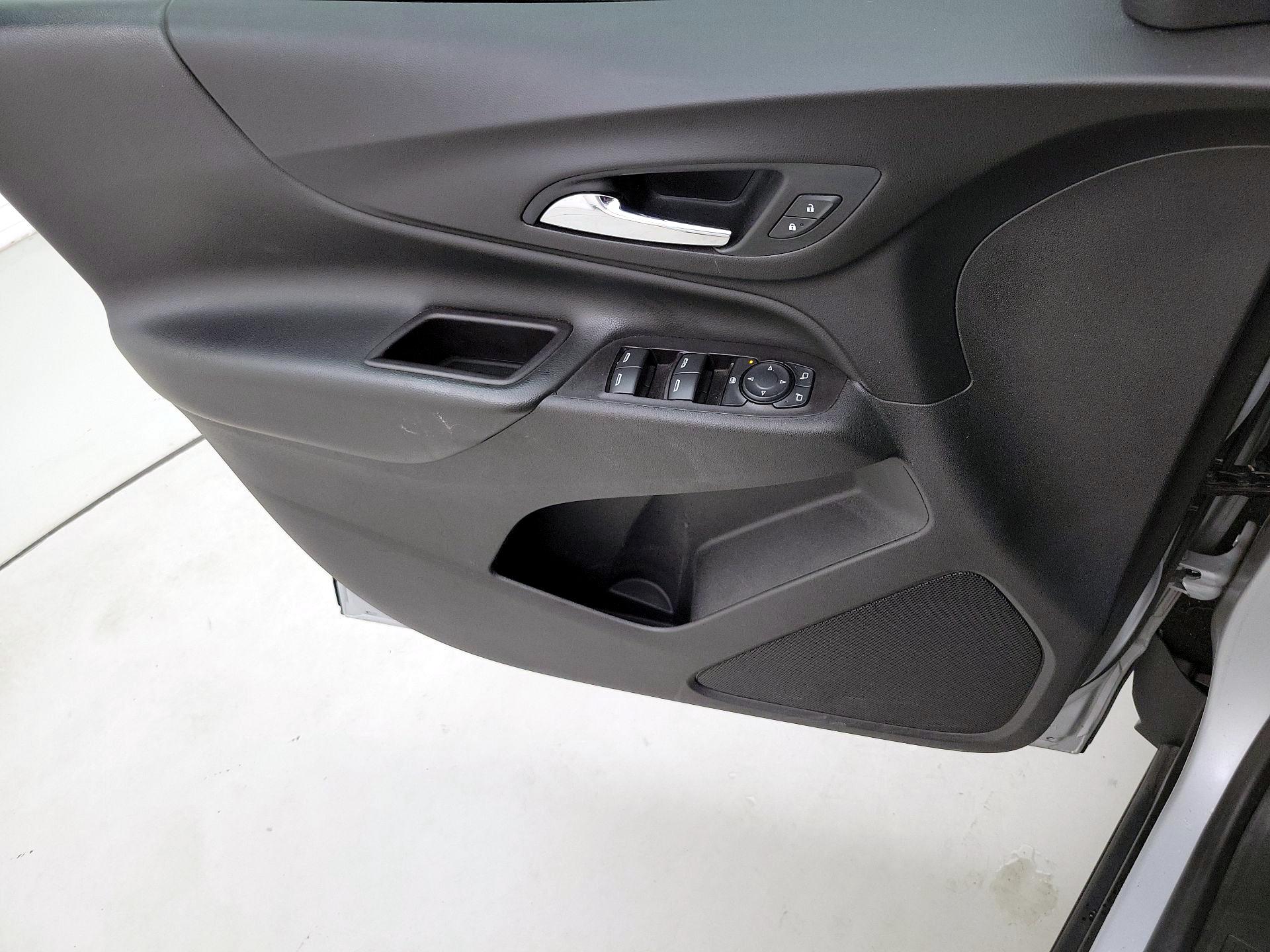 Thumbnail: 2022 Chevrolet Equinox - 12