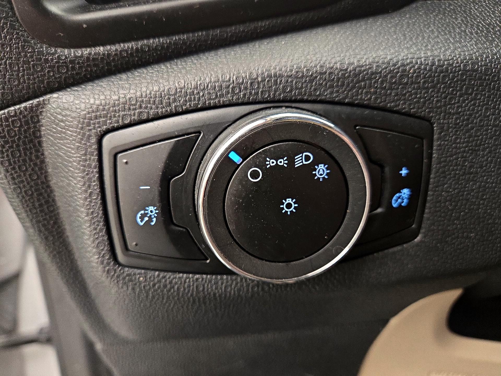 Thumbnail: 2022 Ford EcoSport - 13