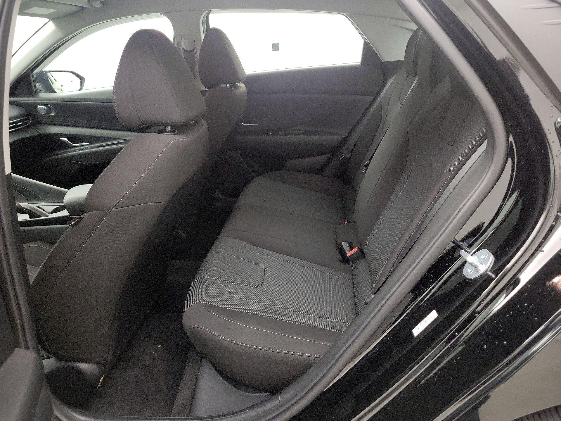 Thumbnail: 2023 Hyundai Elantra - 19