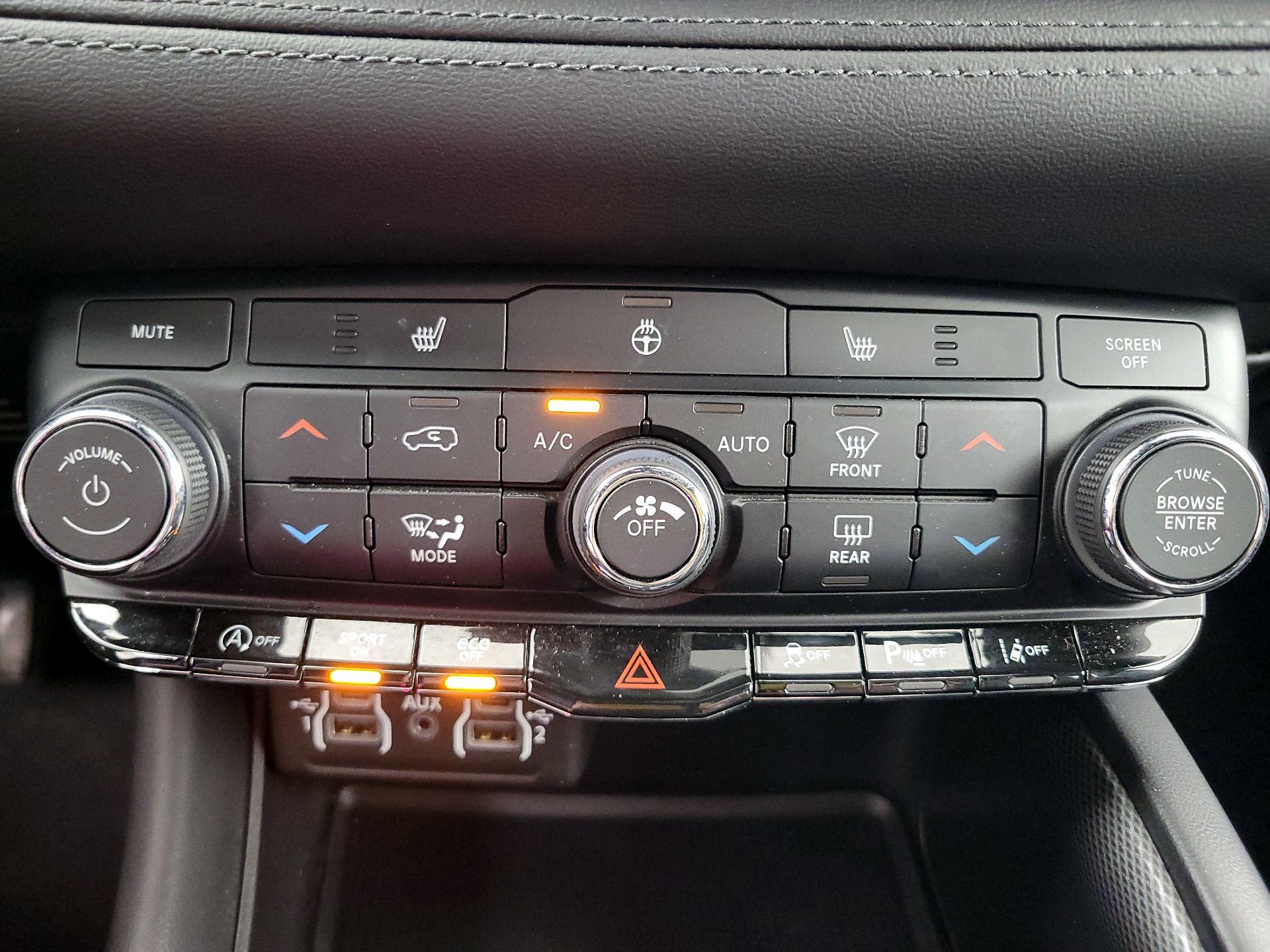 Thumbnail: 2022 Dodge Durango - 16