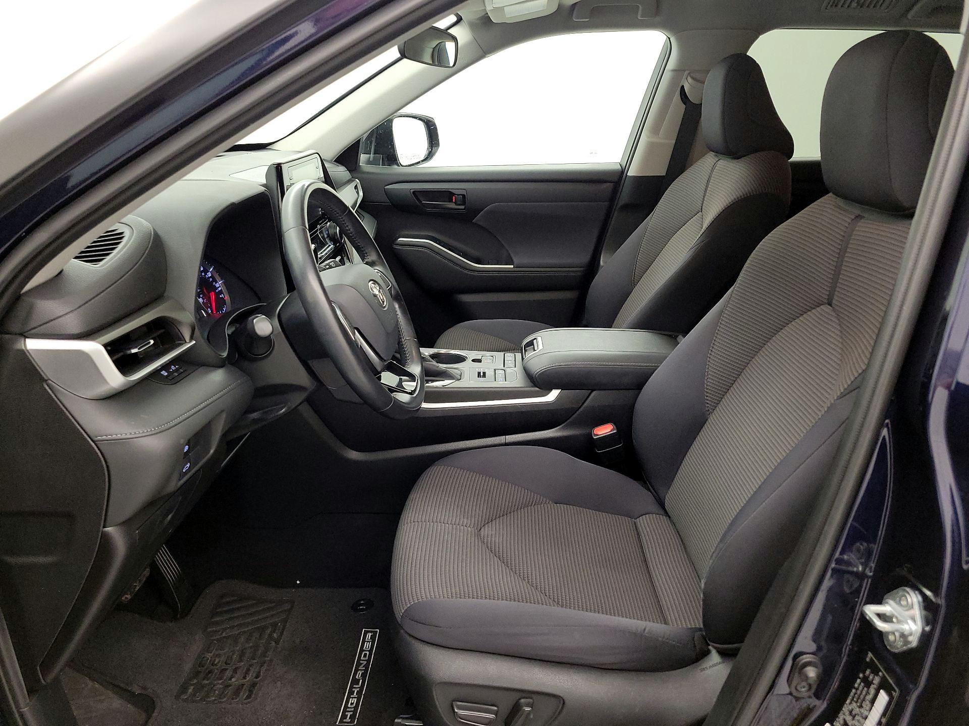 Thumbnail: 2020 Toyota Highlander - 11