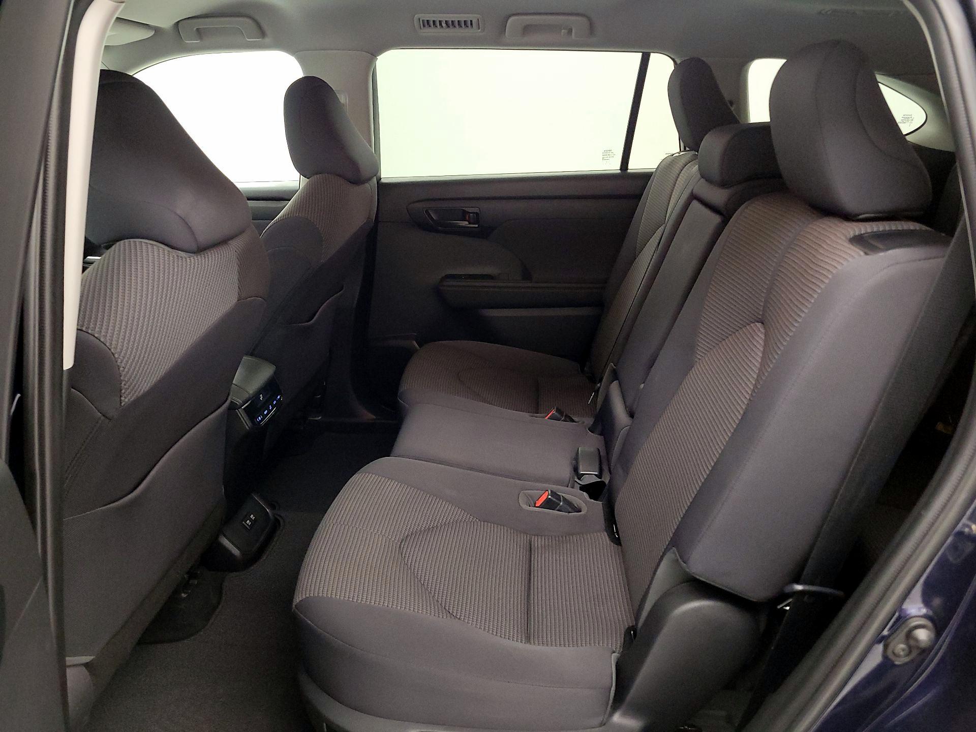 Thumbnail: 2020 Toyota Highlander - 19