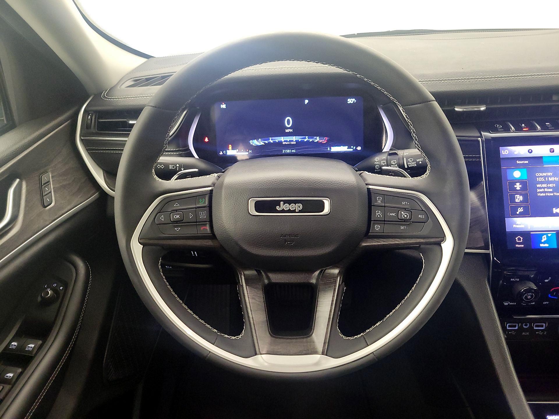 Thumbnail: 2023 Jeep Grand Cherokee - 10