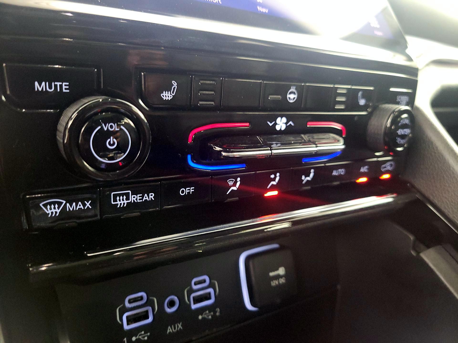 Thumbnail: 2023 Jeep Grand Cherokee - 17