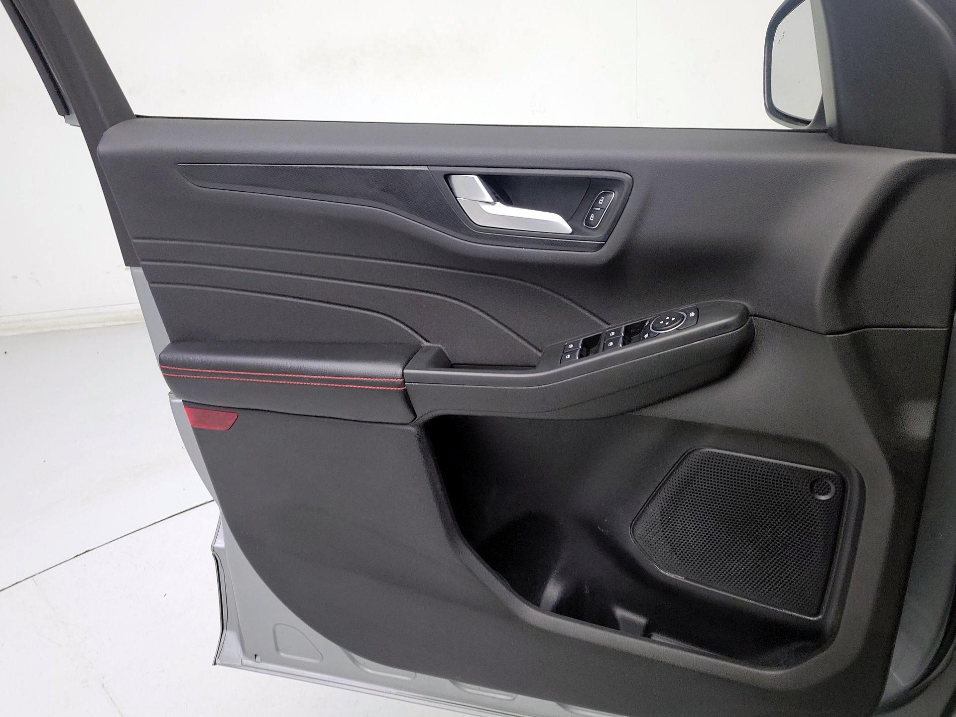 Thumbnail: 2023 Ford Escape - 12