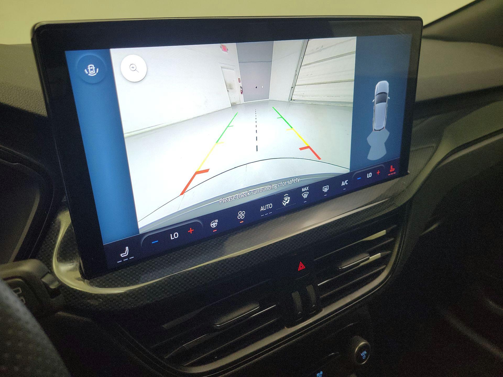 Thumbnail: 2023 Ford Escape - 15