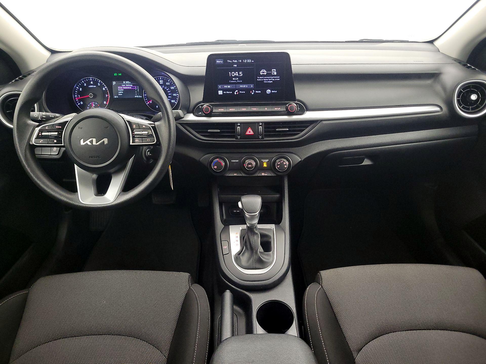 Thumbnail: 2024 Kia Forte - 9