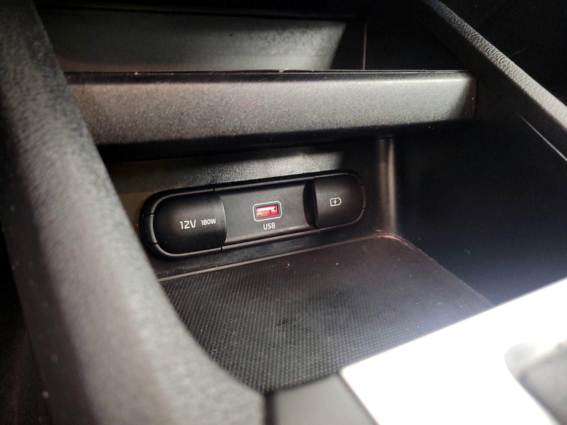 Thumbnail: 2024 Kia Forte - 18