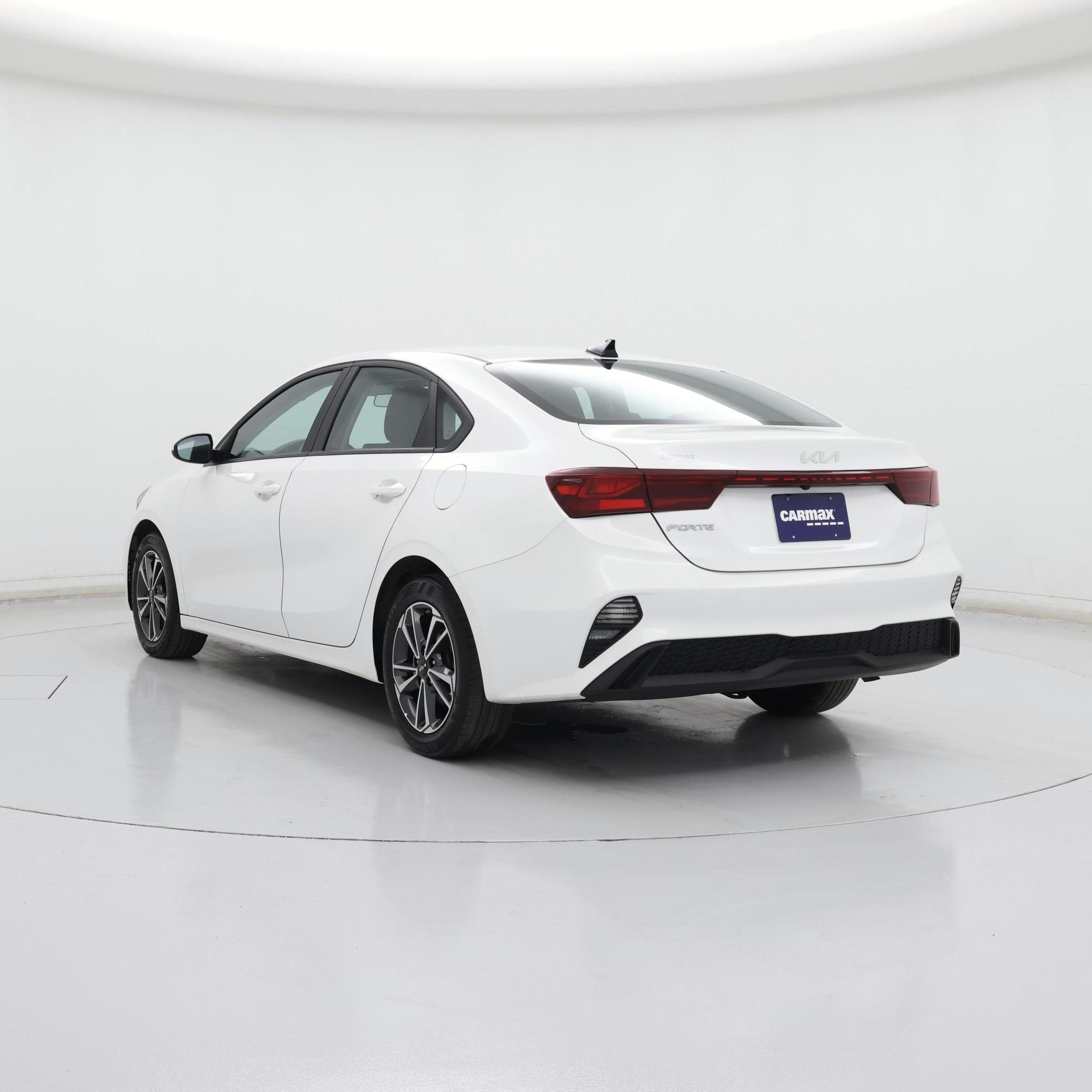 Thumbnail: 2024 Kia Forte - 2