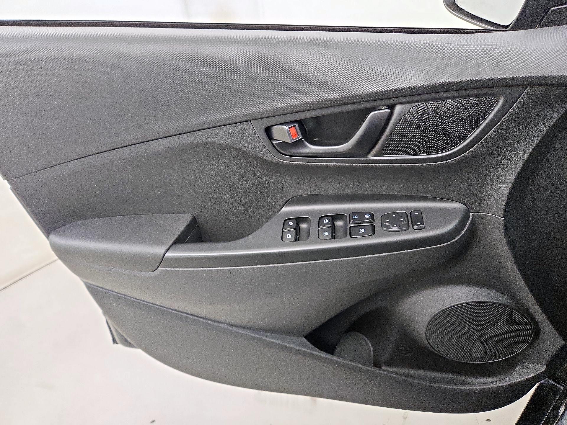 Thumbnail: 2022 Hyundai Kona - 12