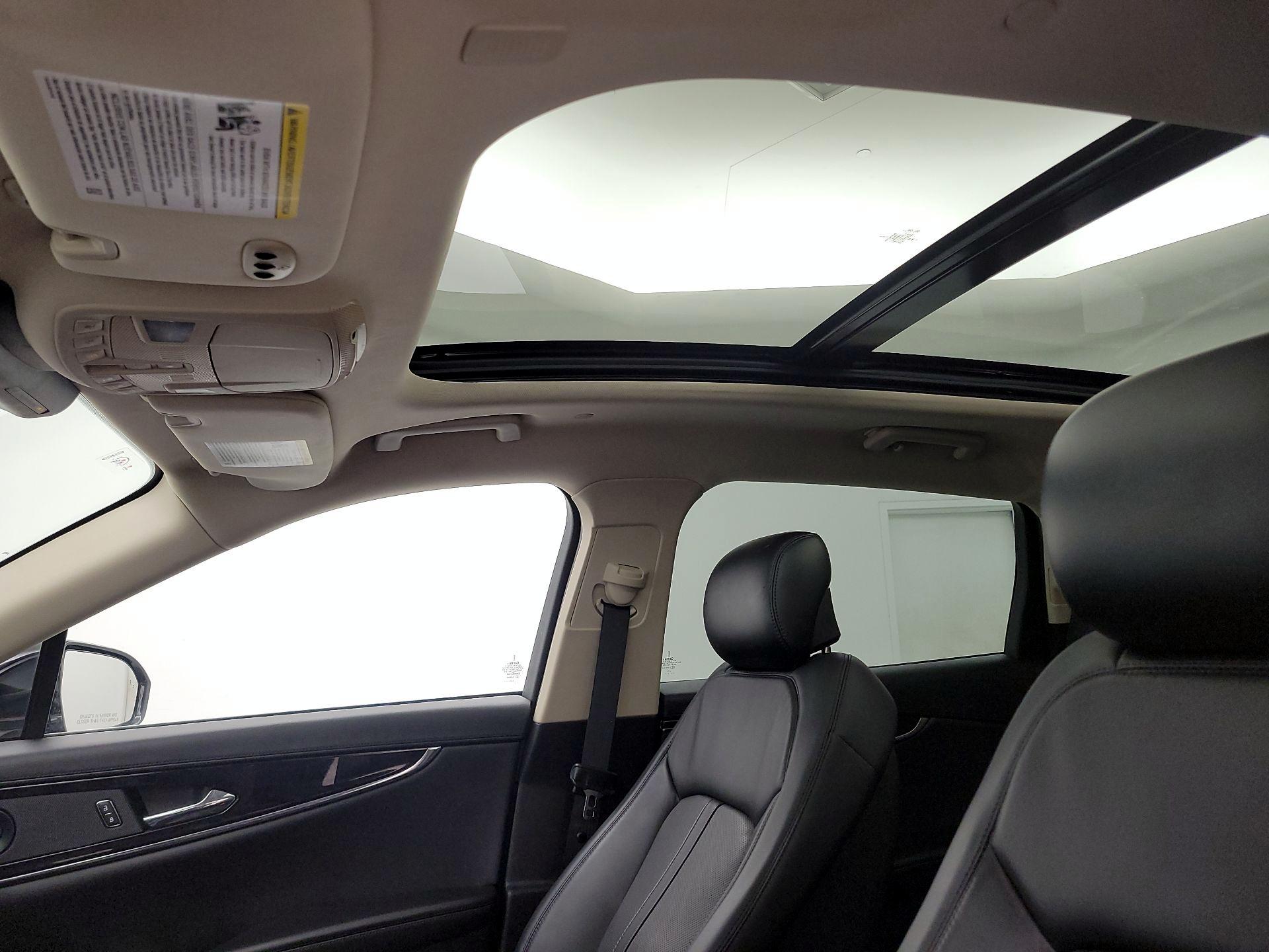 Thumbnail: 2023 Lincoln Nautilus - 20