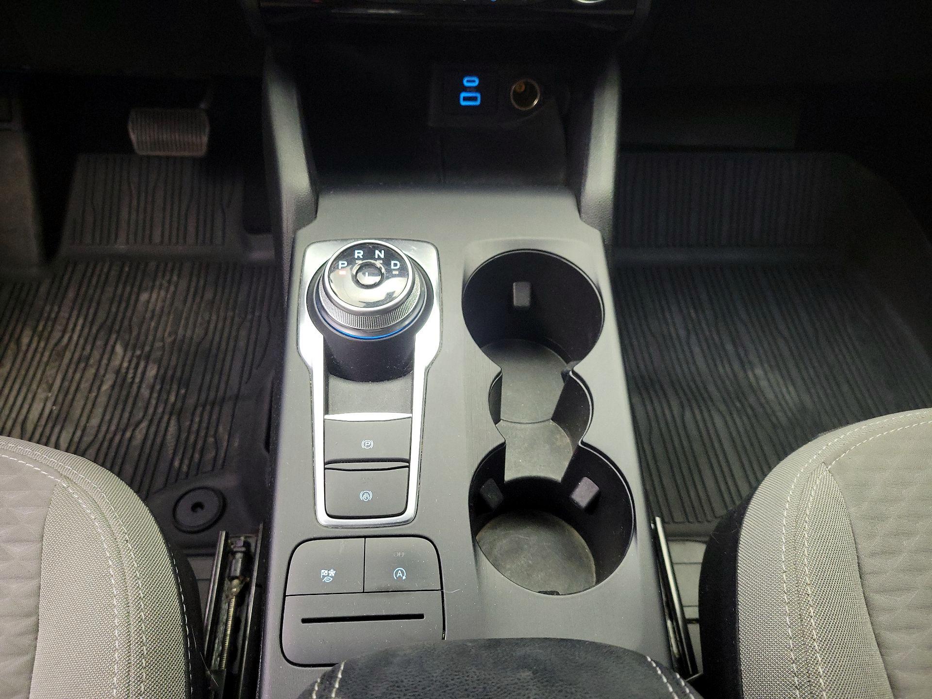 Thumbnail: 2022 Ford Escape - 17