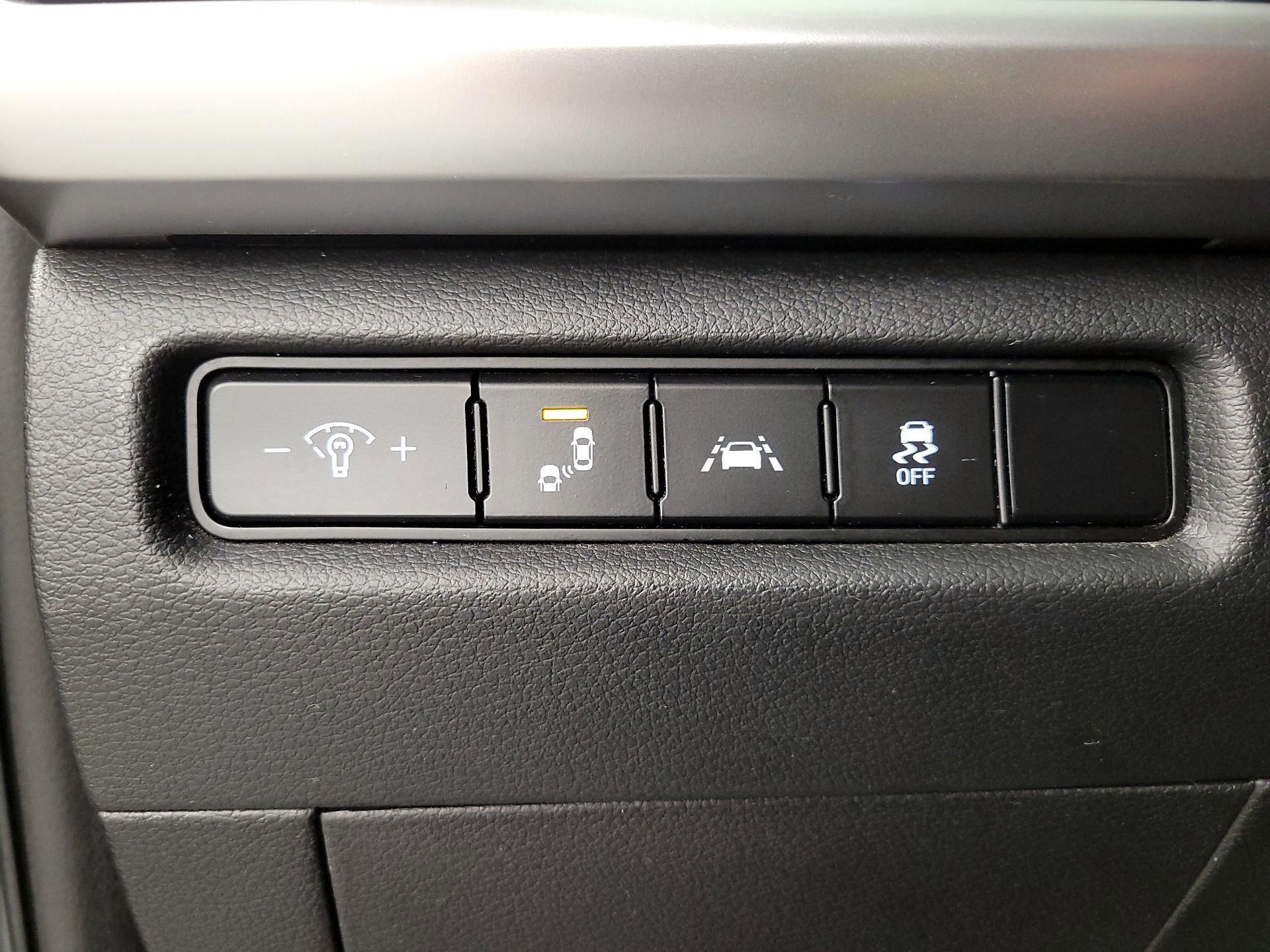 Thumbnail: 2021 Kia Telluride - 13