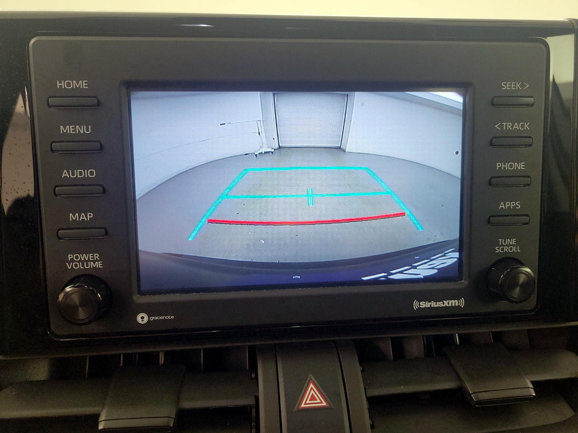 Thumbnail: 2022 Toyota RAV4 - 15