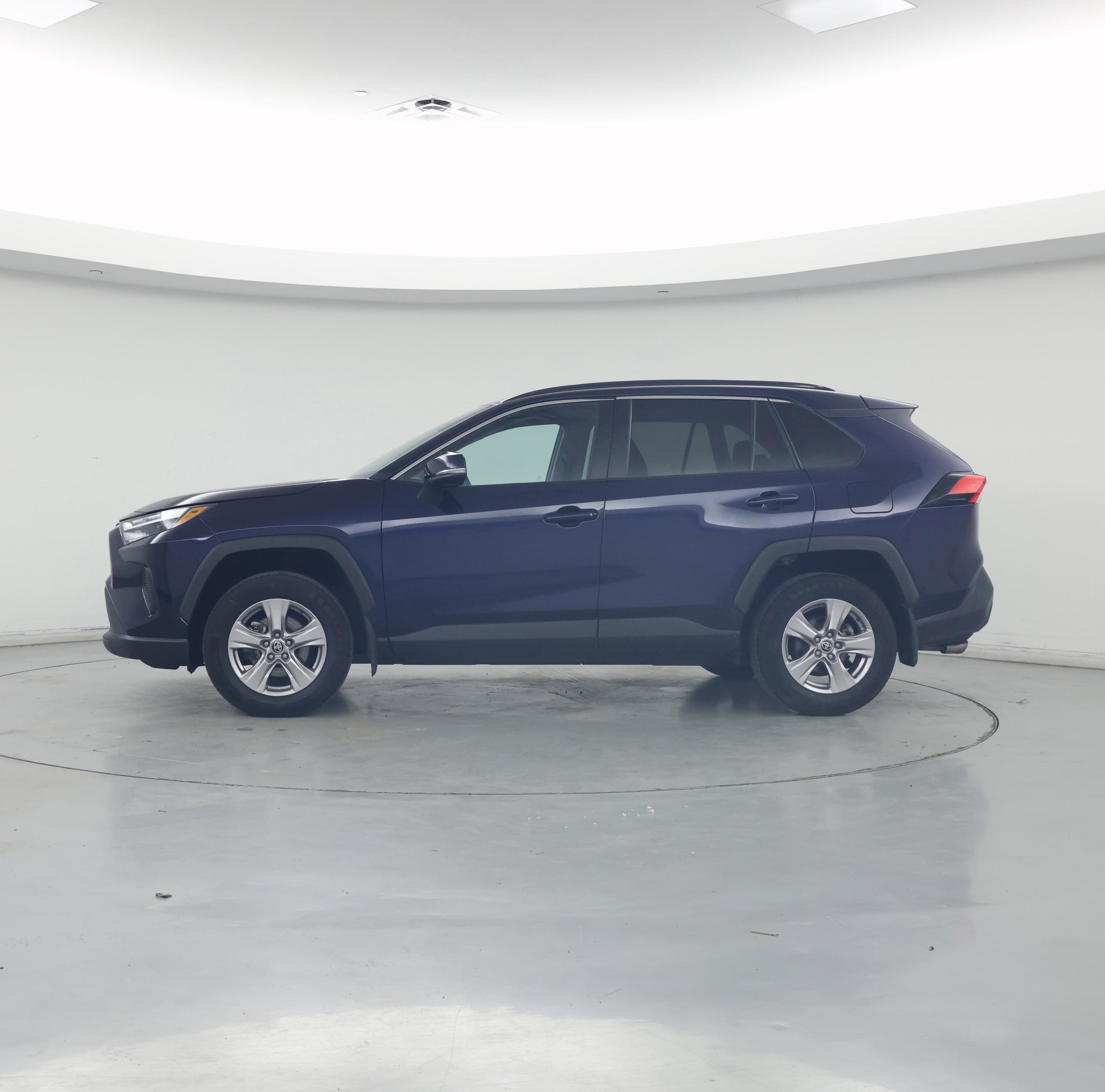 Thumbnail: 2022 Toyota RAV4 - 3