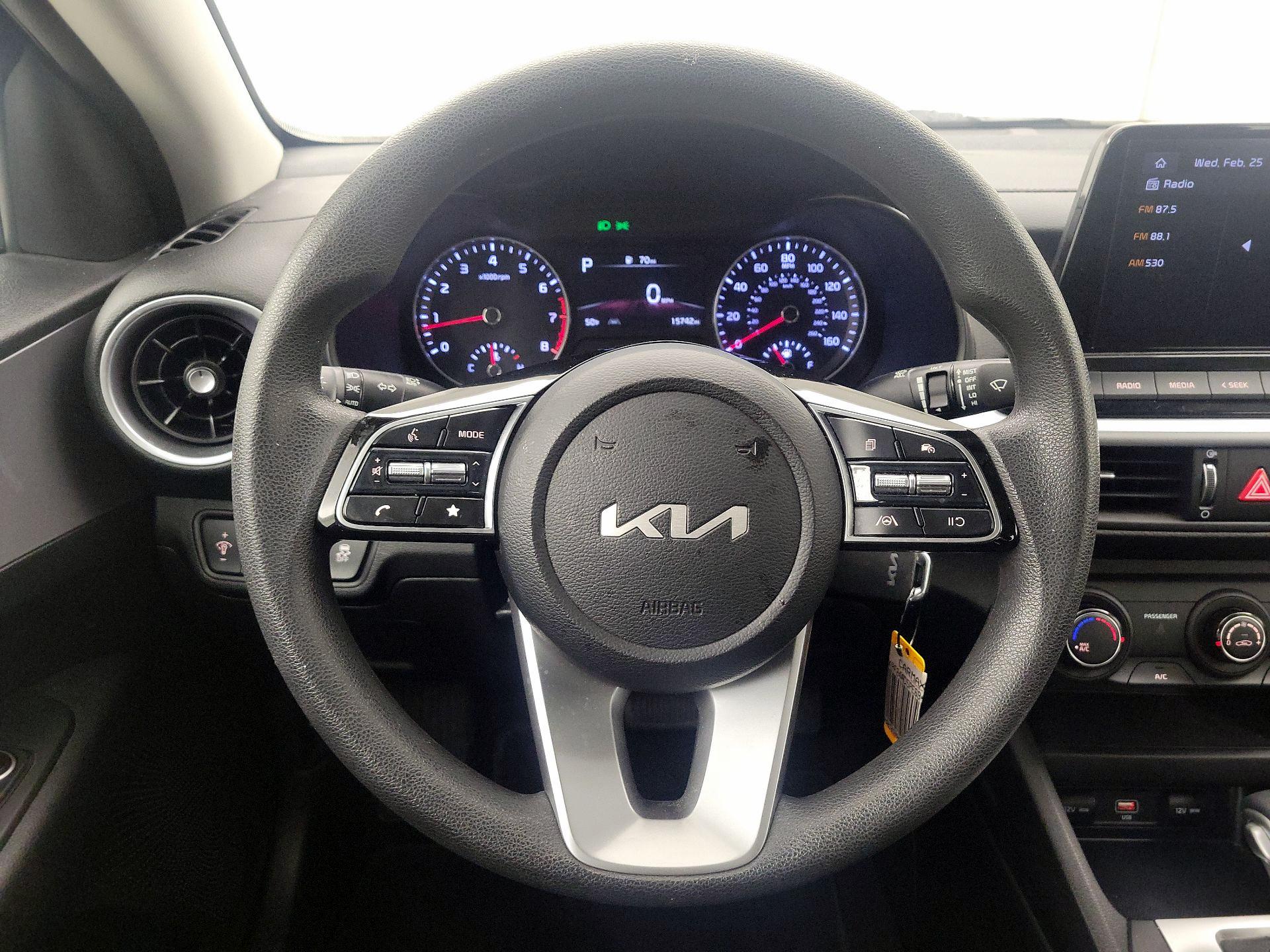 Thumbnail: 2023 Kia Forte - 10