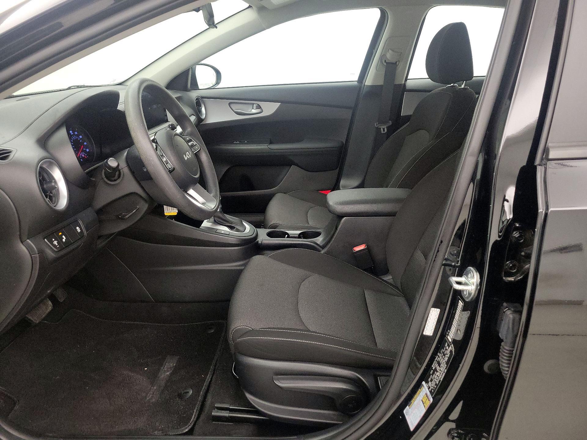 Thumbnail: 2023 Kia Forte - 11