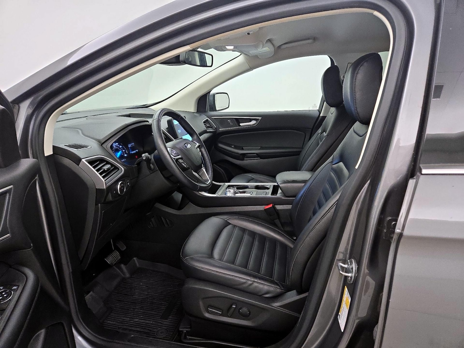 2022 Ford Edge SEL - Photo 12