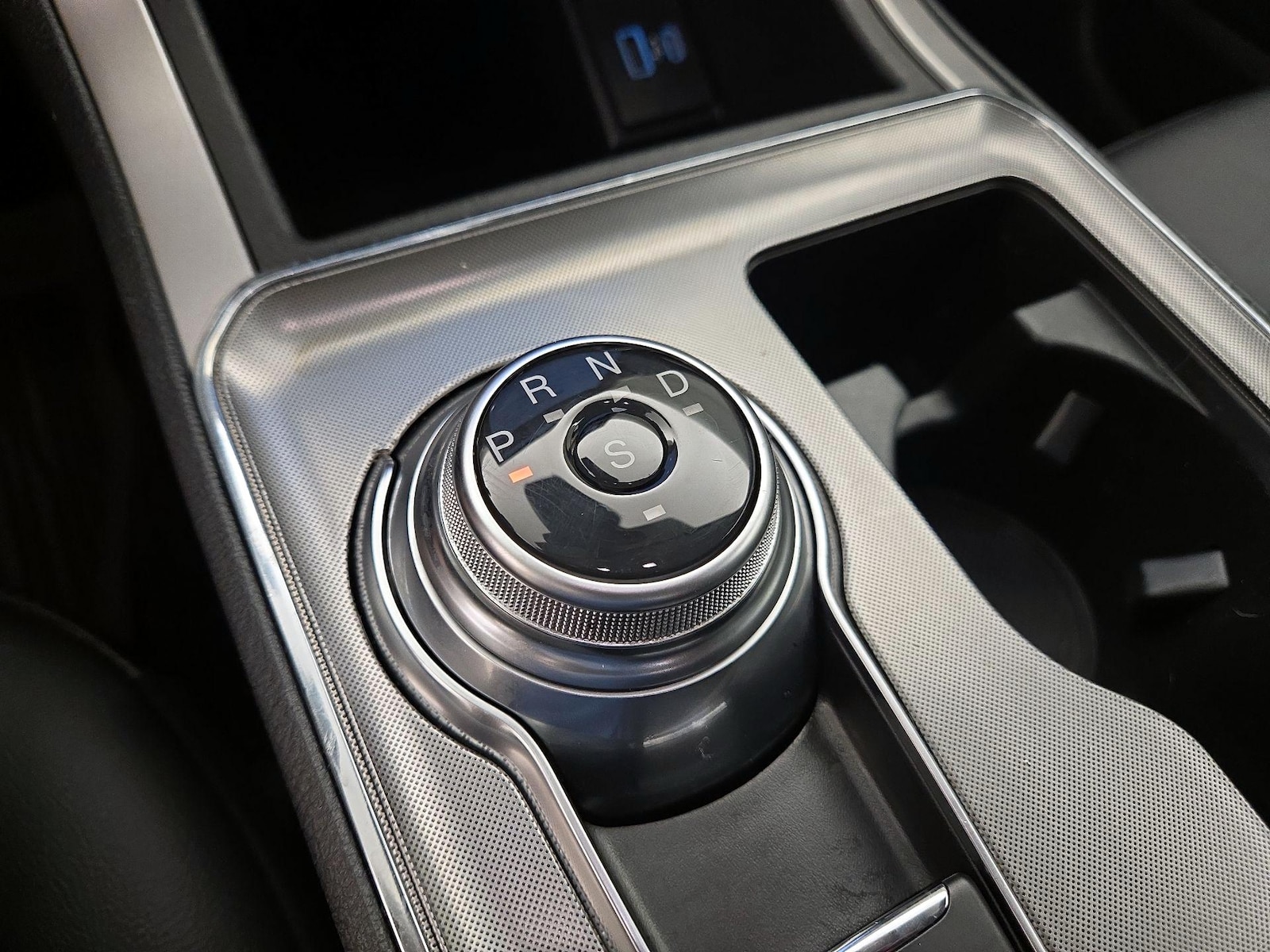 2022 Ford Edge SEL - Photo 18