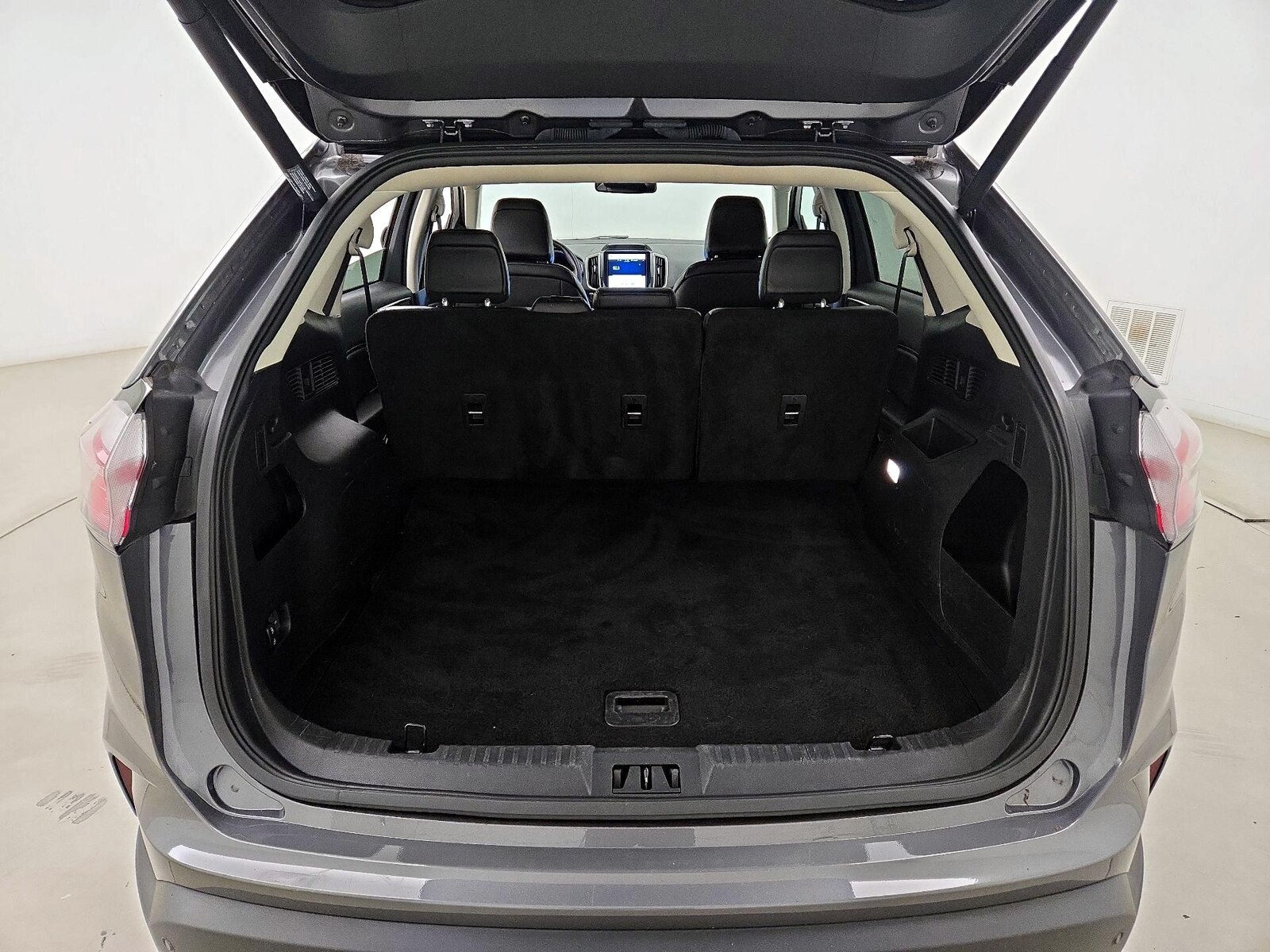 2022 Ford Edge SEL - Photo 21
