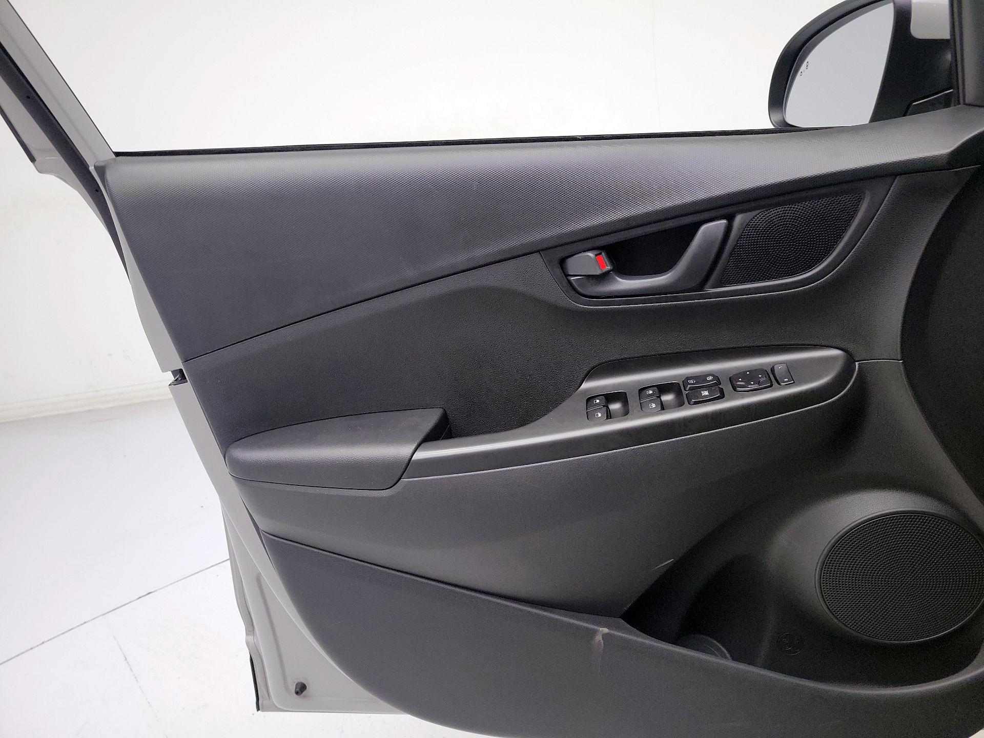 Thumbnail: 2023 Hyundai Kona - 12