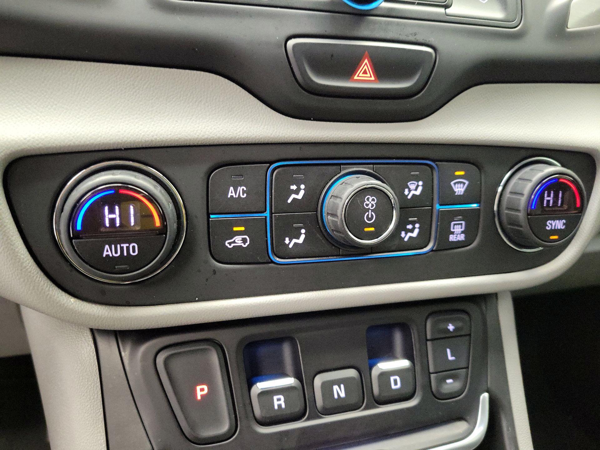 Thumbnail: 2020 GMC Terrain - 15